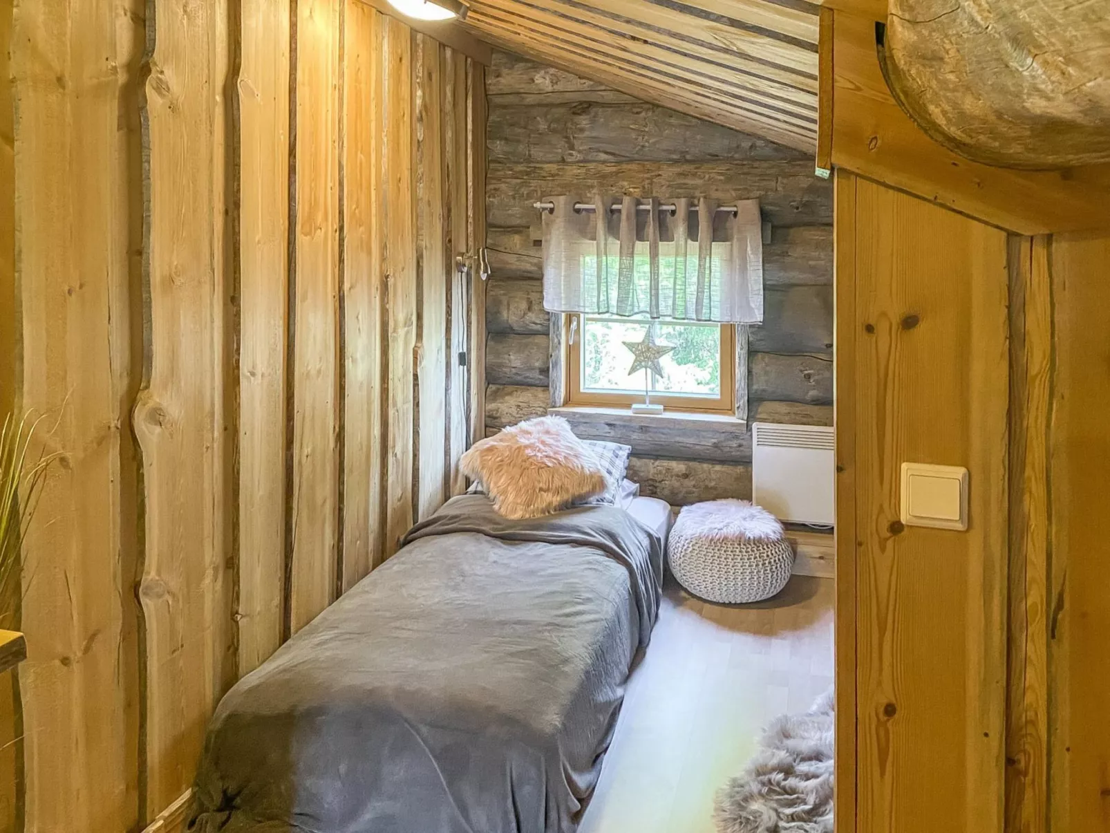 Mäentähti b-Dedans