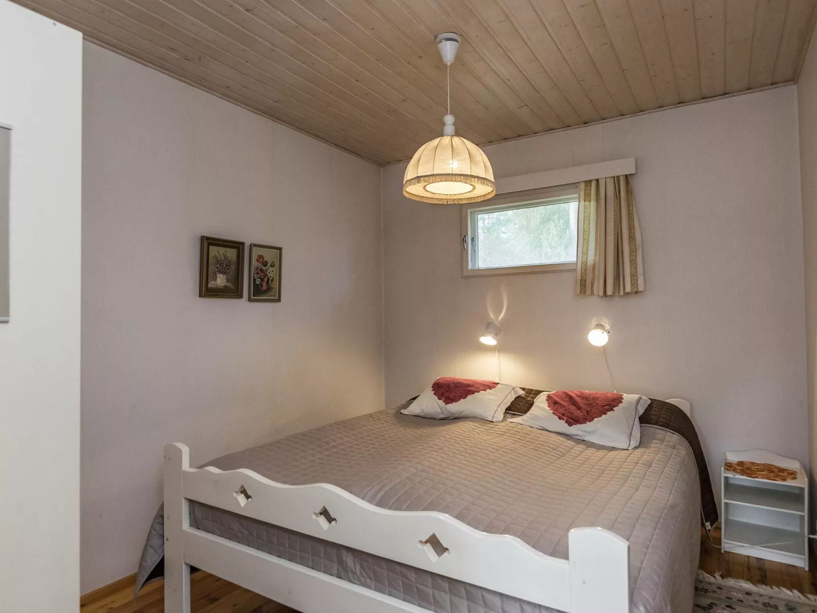 Mäkelän vierastalo-Drinnen