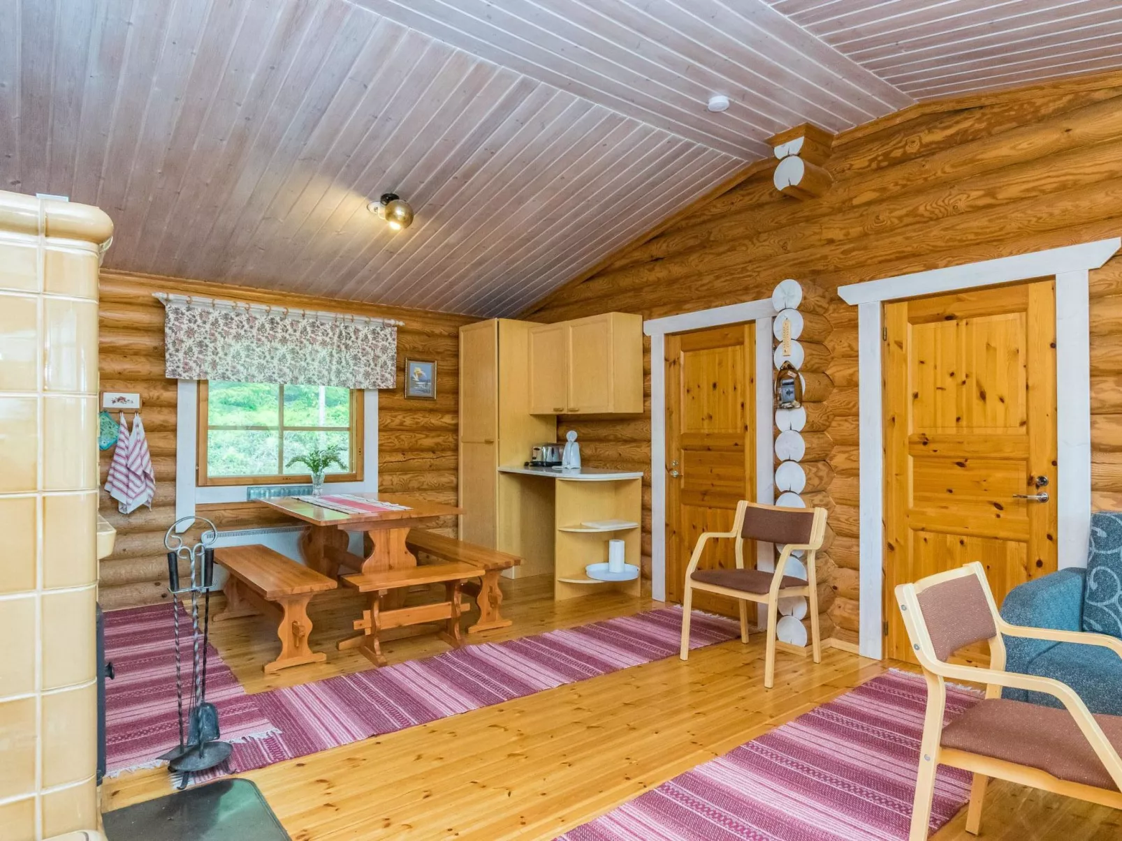 Lohi, cjoe237 a-Inside