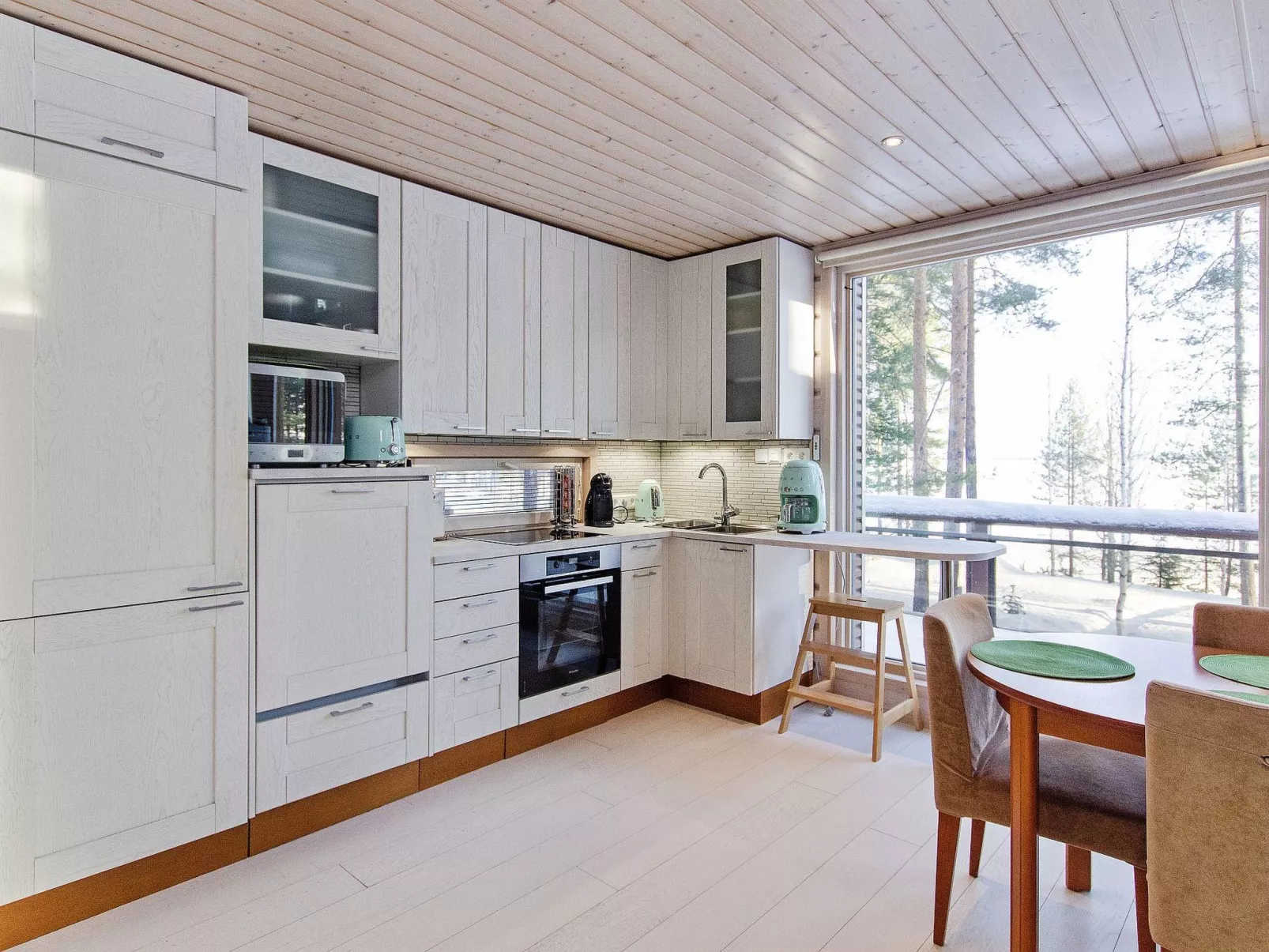 Pielislinna/loma-koli-Dedans