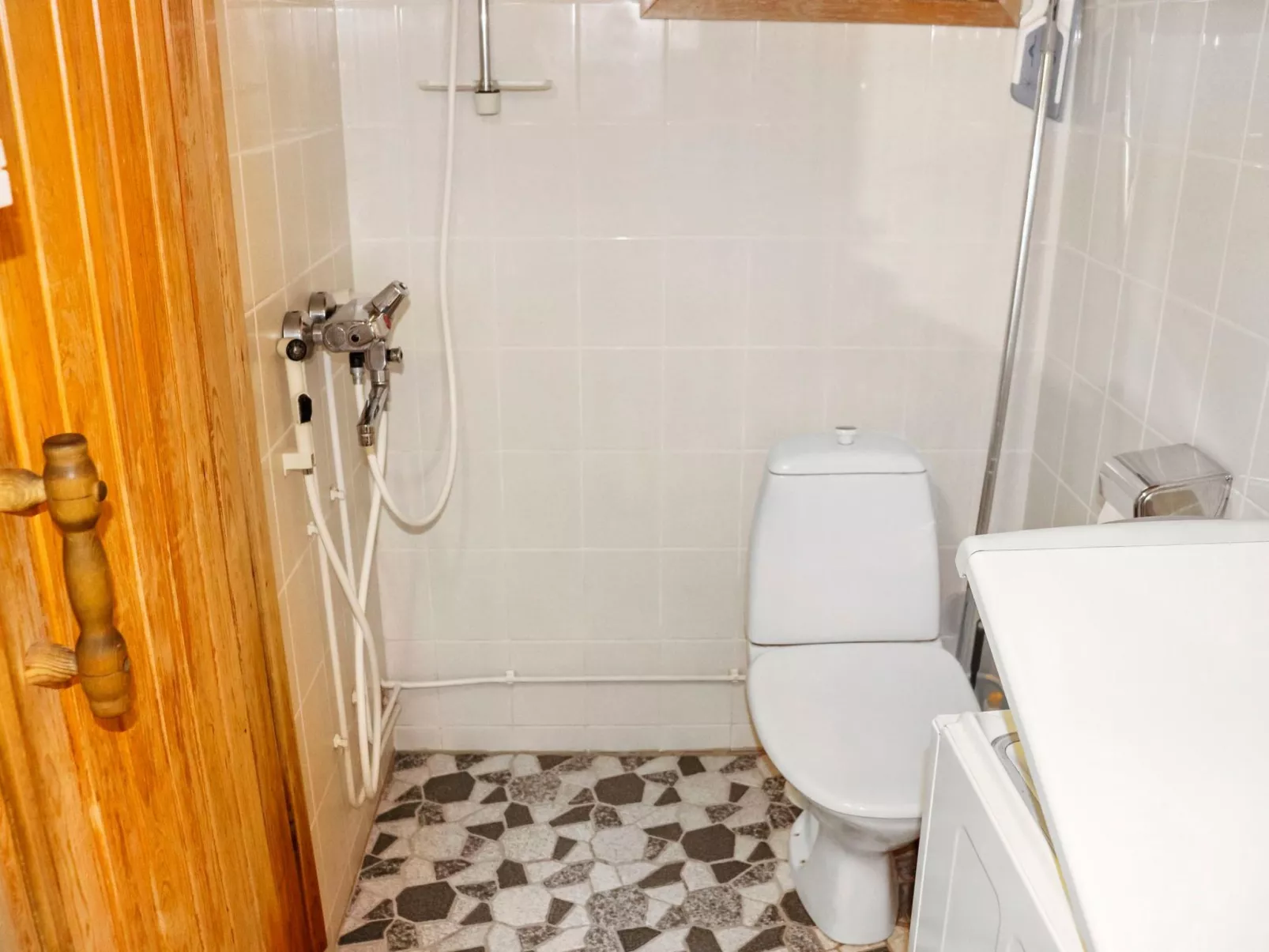 Alppikylä 8b paritalo-Drinnen