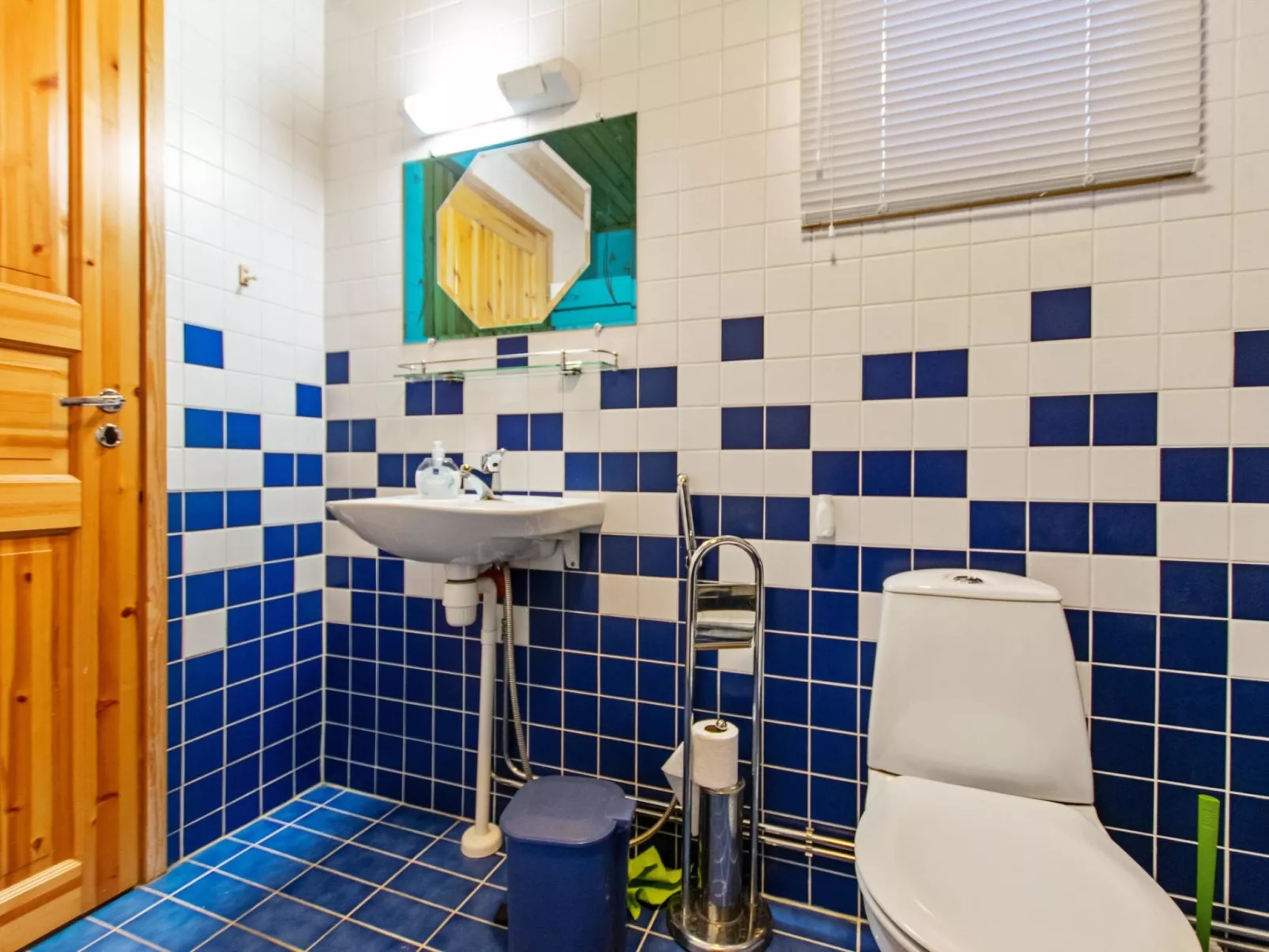 Lomataivas mökki-Dedans