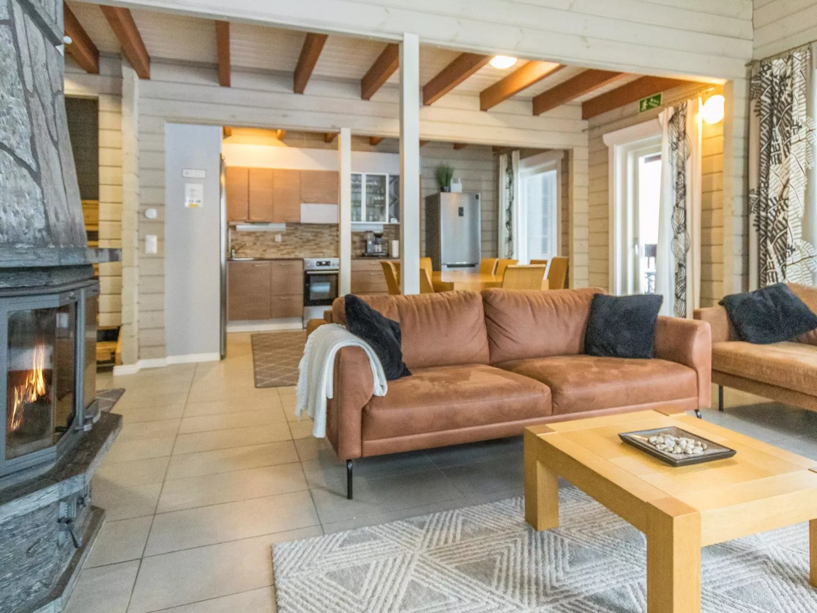 Uulanlinna b, paritalo-Dedans