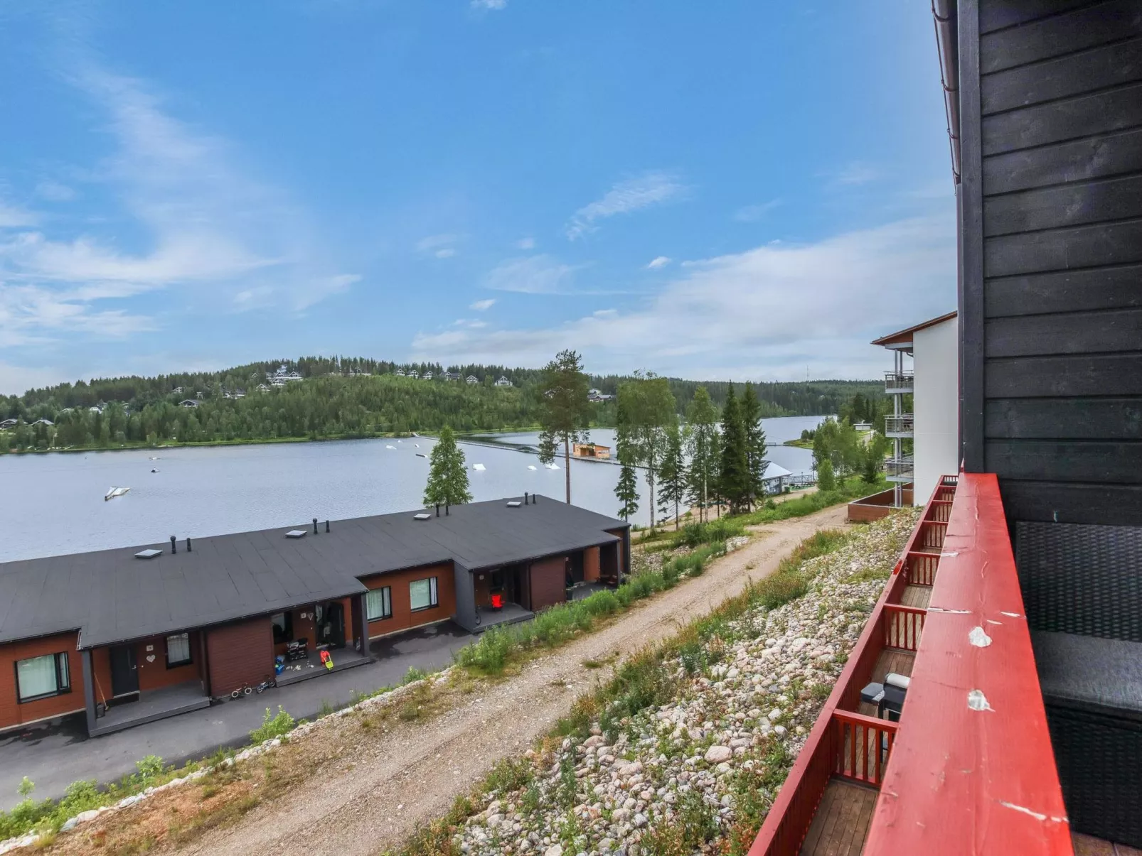 Skivillas 61 ukkohalla (b3)-Drinnen