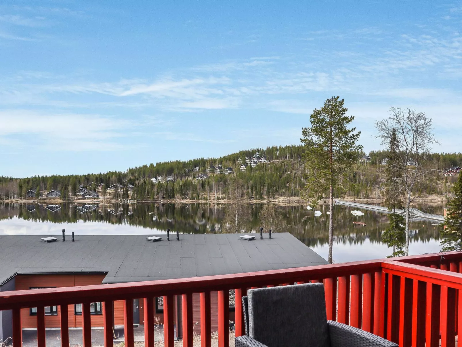 Skivillas 47 ukkohalla (a7)-Dedans