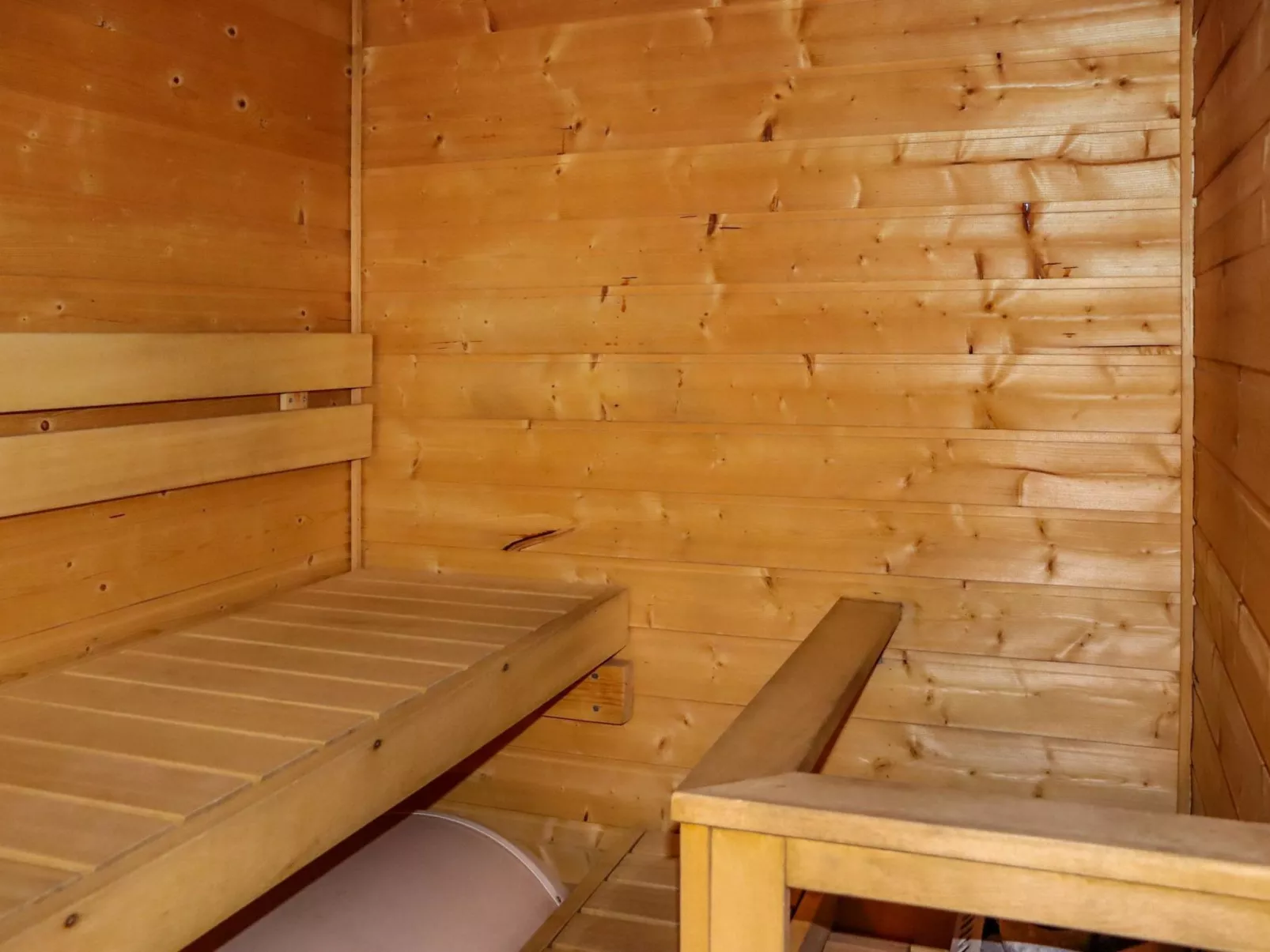 Millantupa paritalo-Dedans