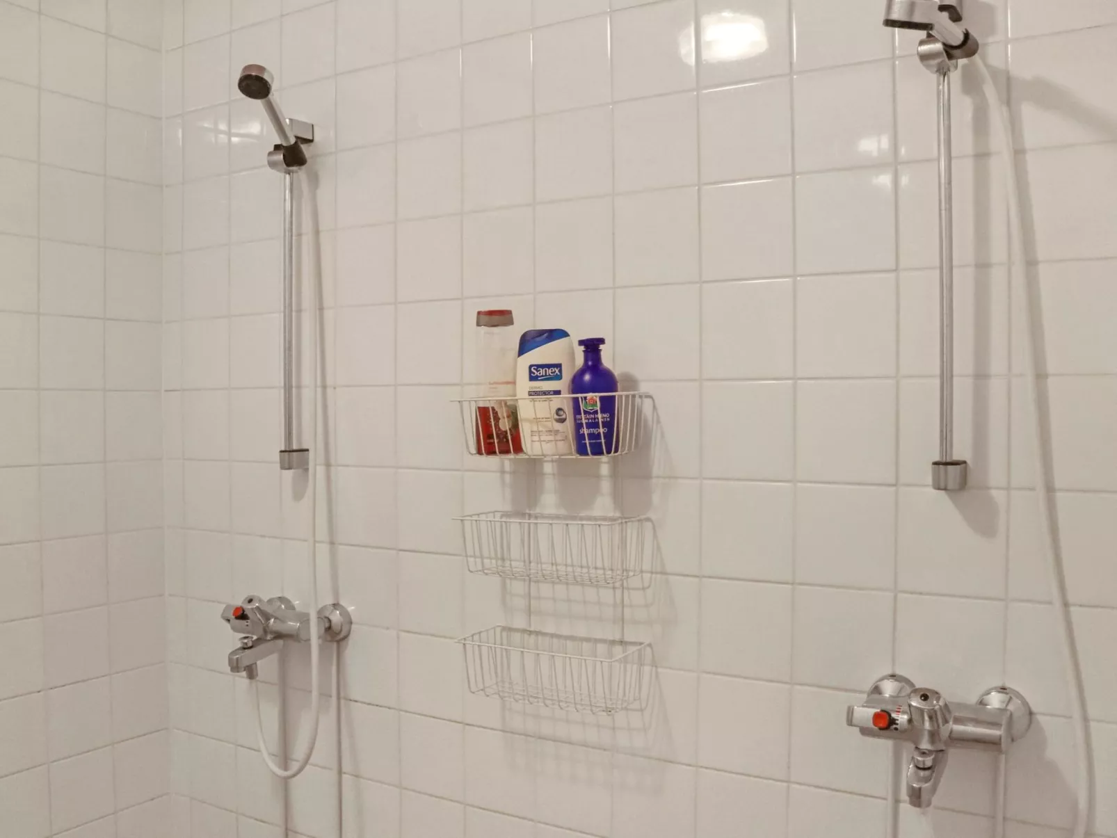 Paljakan pirtit a4-Drinnen