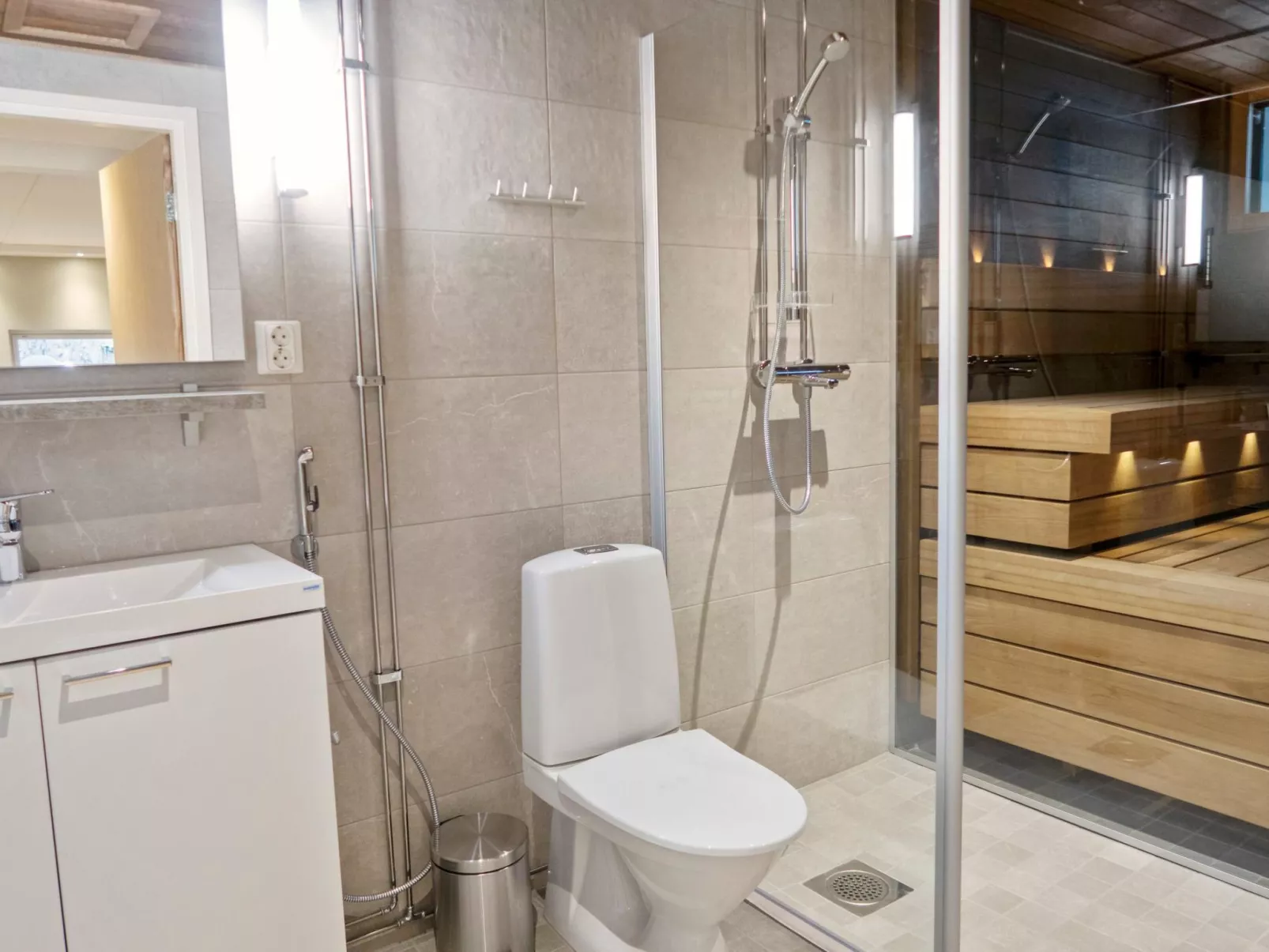 Rukakylän helmi-Dedans