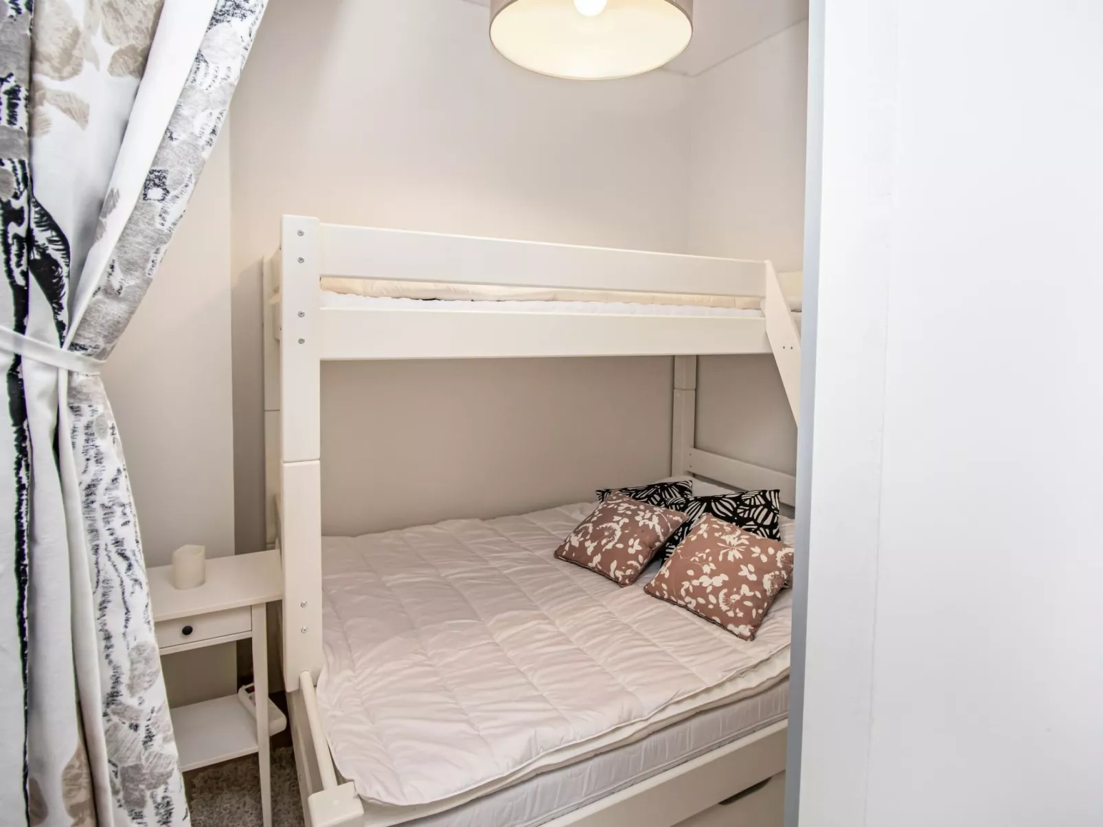 Kelotähti a 11-Inside