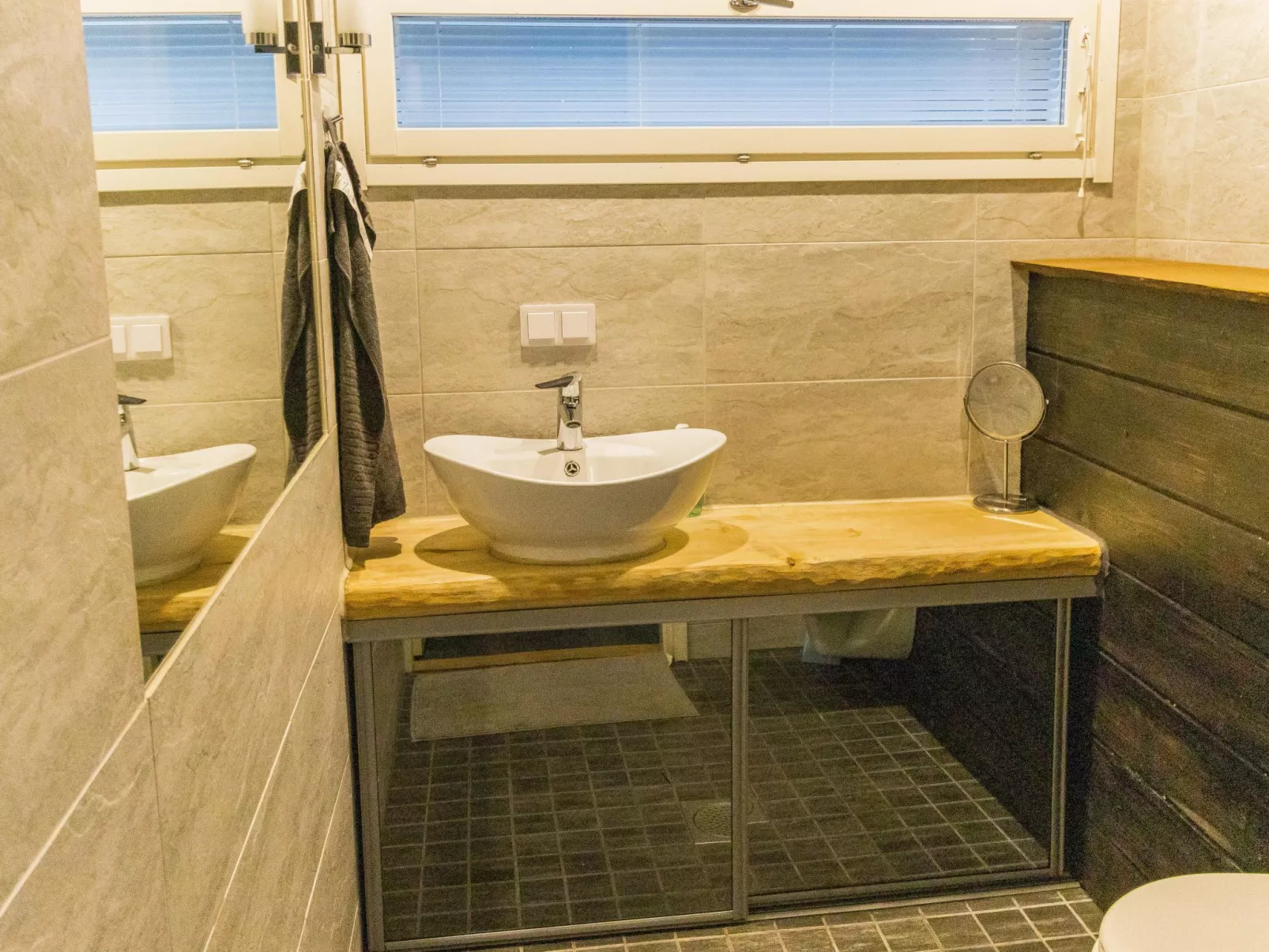 Ellivuori west 1-Dedans