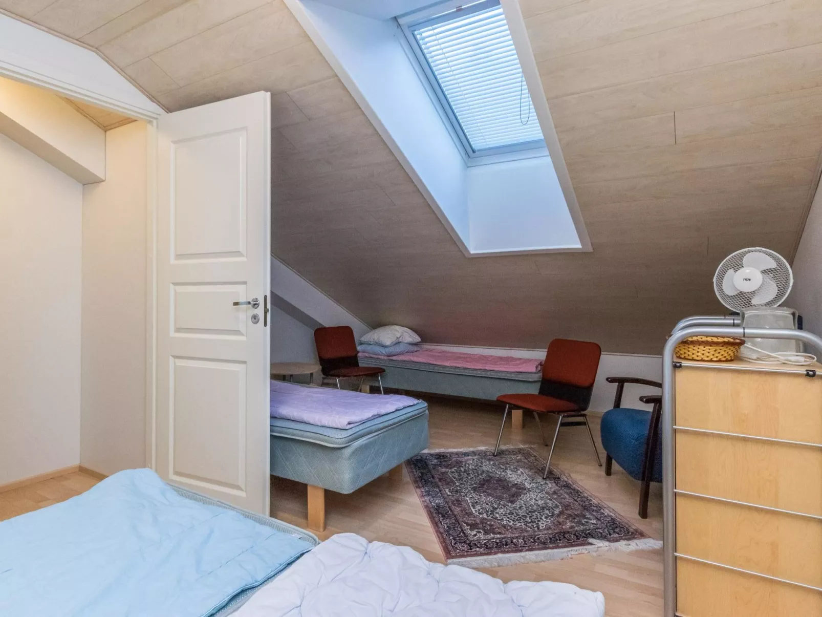 Kylpylän ullanrinne 12 c-Dedans