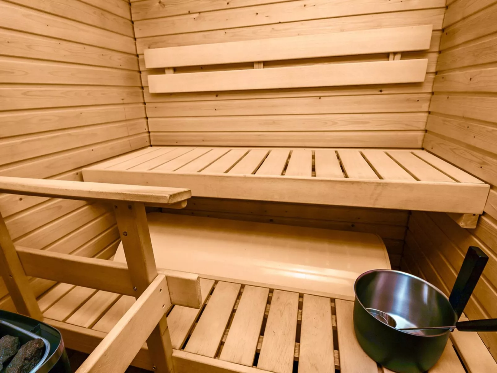 Lomariekko 6 a 2-Inside