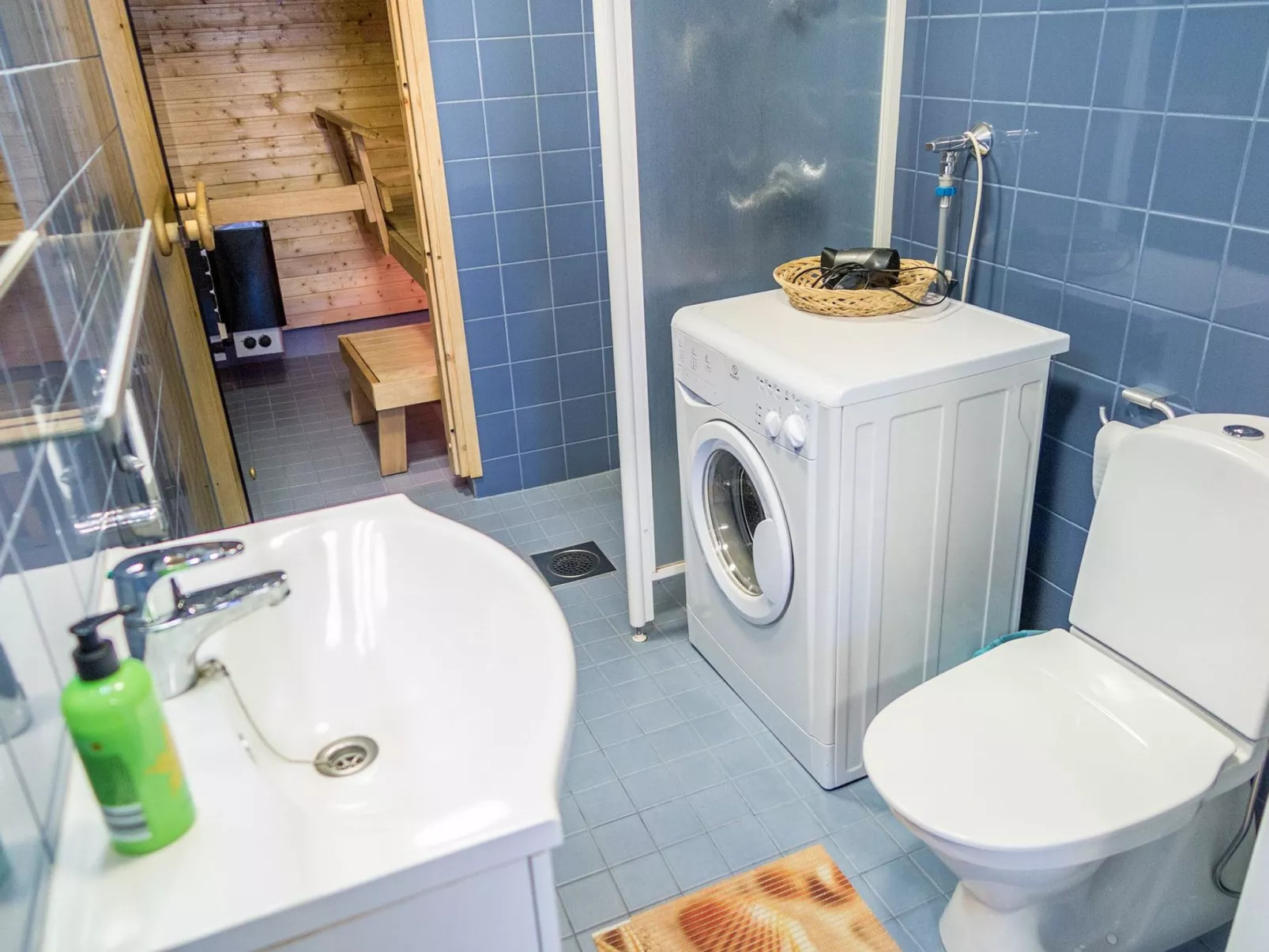 Point vale 4 as 3-Dedans