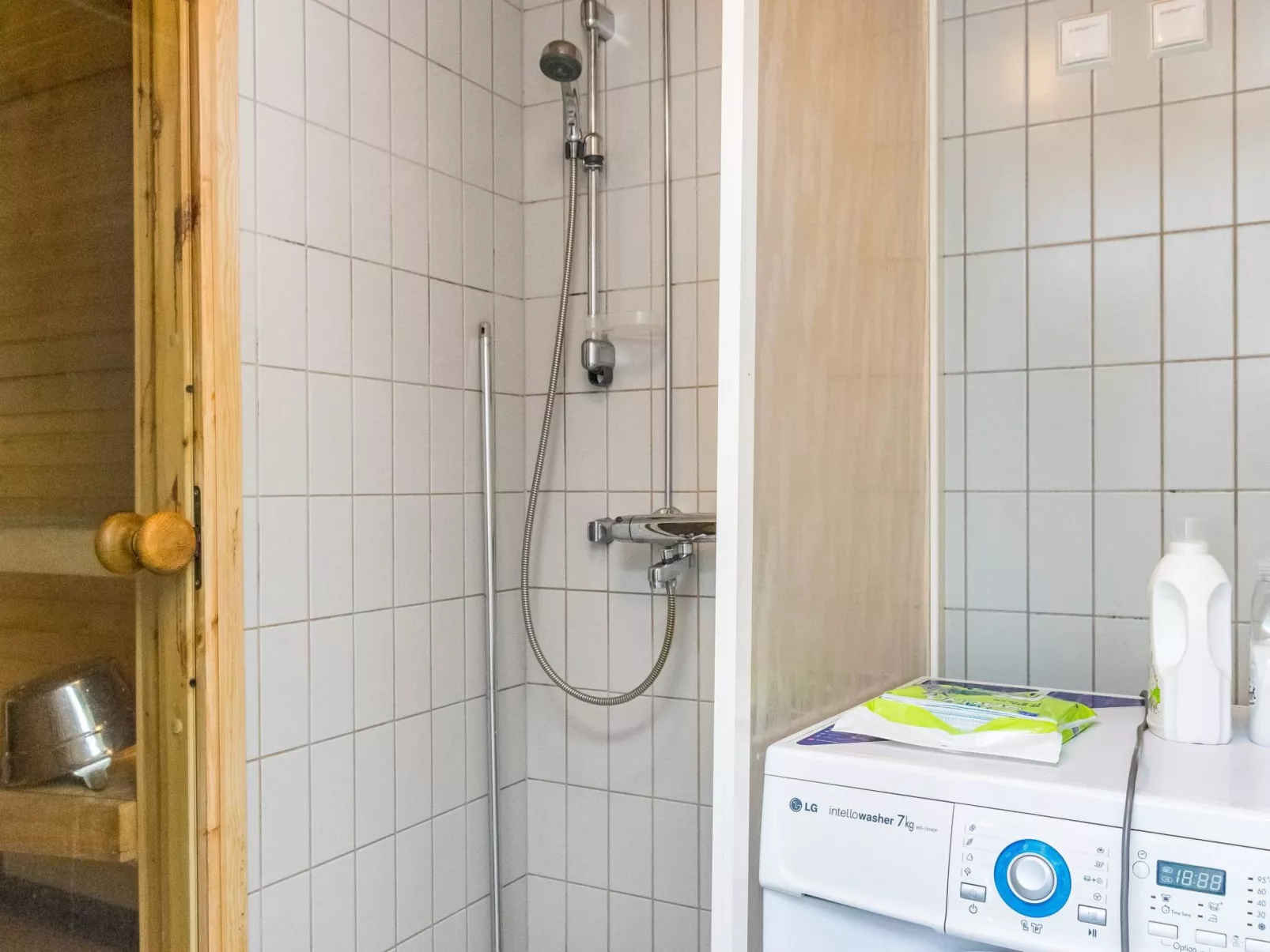 Karhunvartijan linna c18-Inside