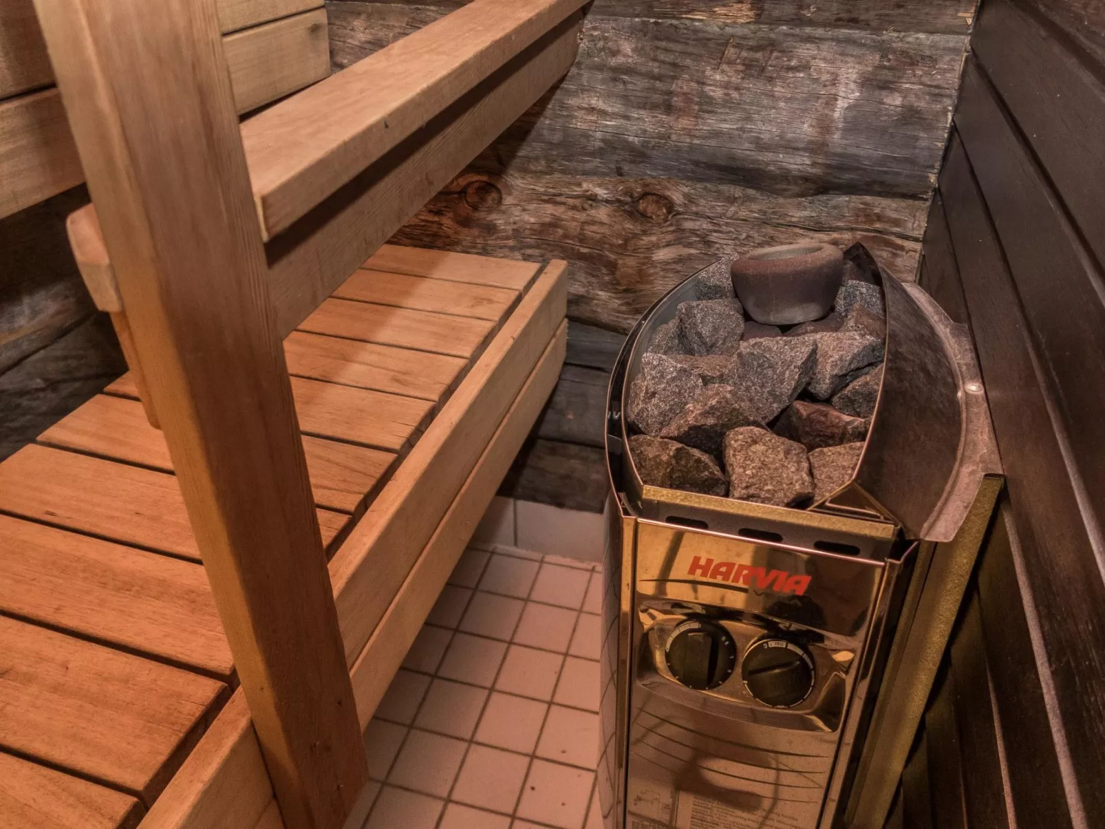 Salmikangas h2-Dedans