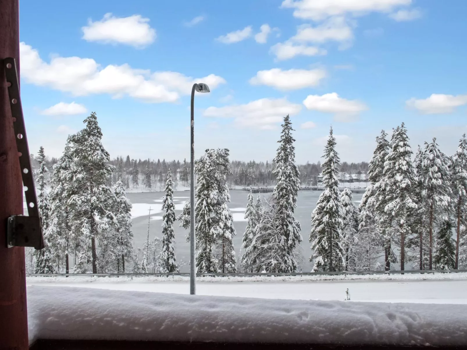 Länsirinne e 19-Dedans