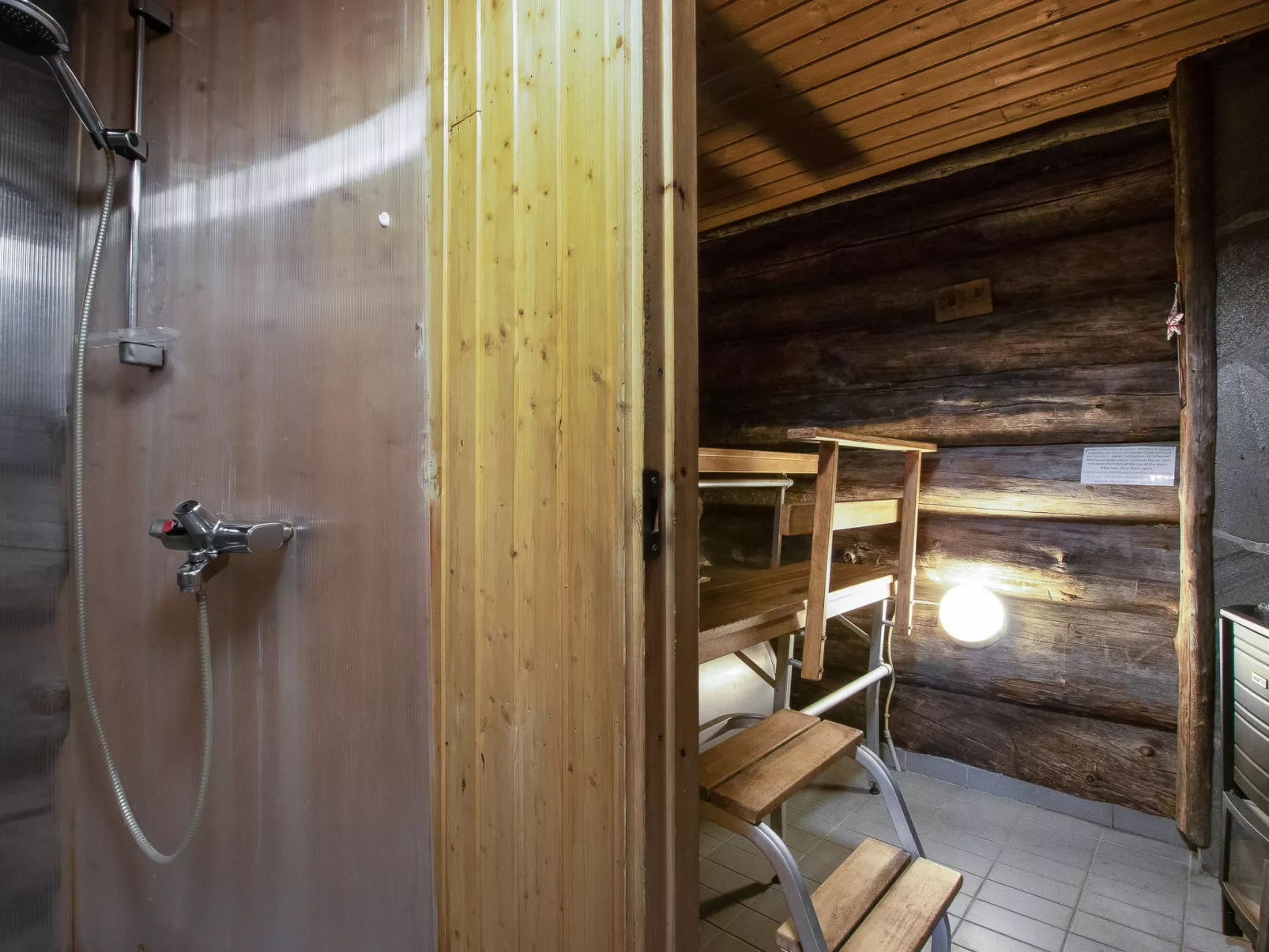 Salmentieva 2-Drinnen