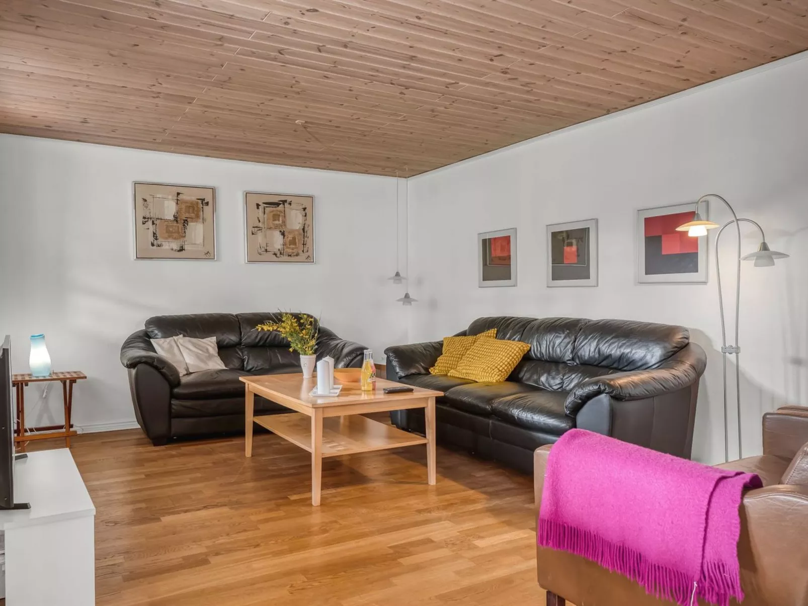 "Aku" - 700m from the sea-Dedans