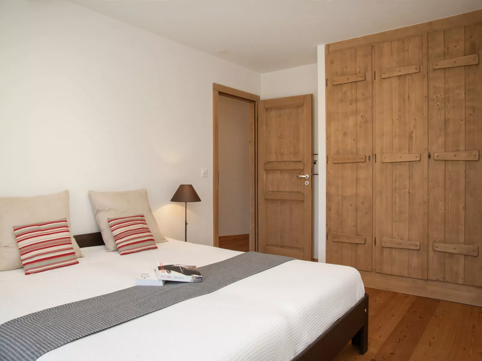 Les Combins 30-Inside