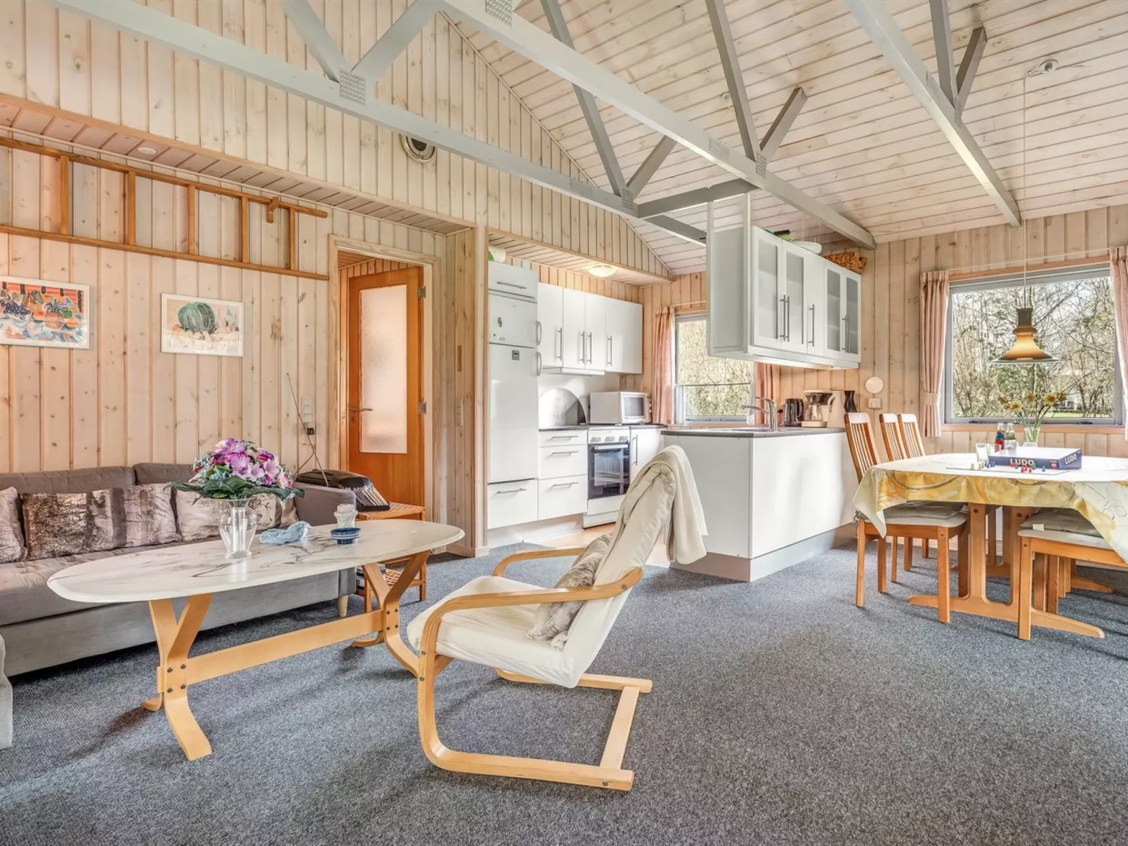 "Franzisca" - 200m to the fjord-Drinnen