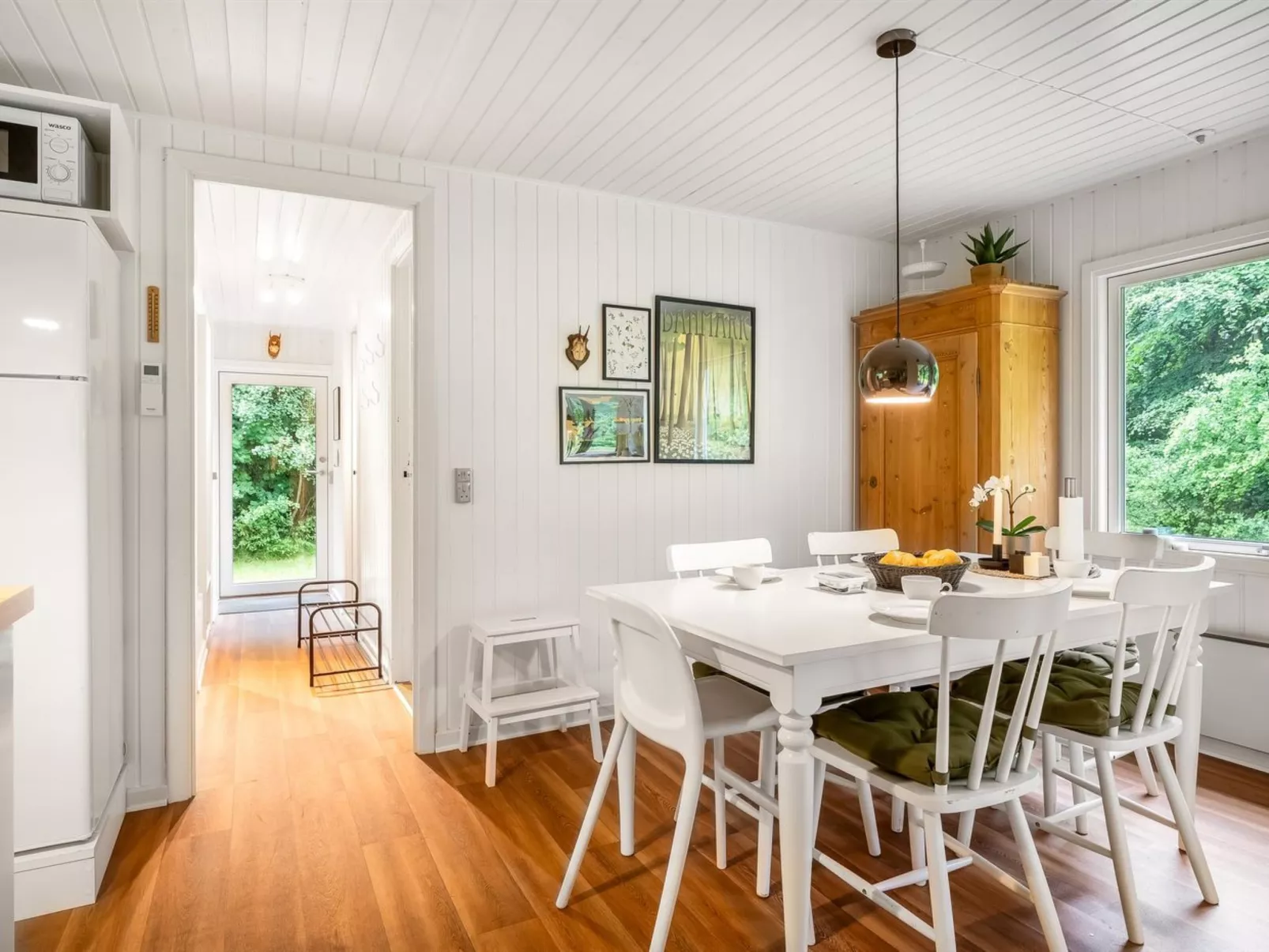 "Gitten" -  from the sea-Inside