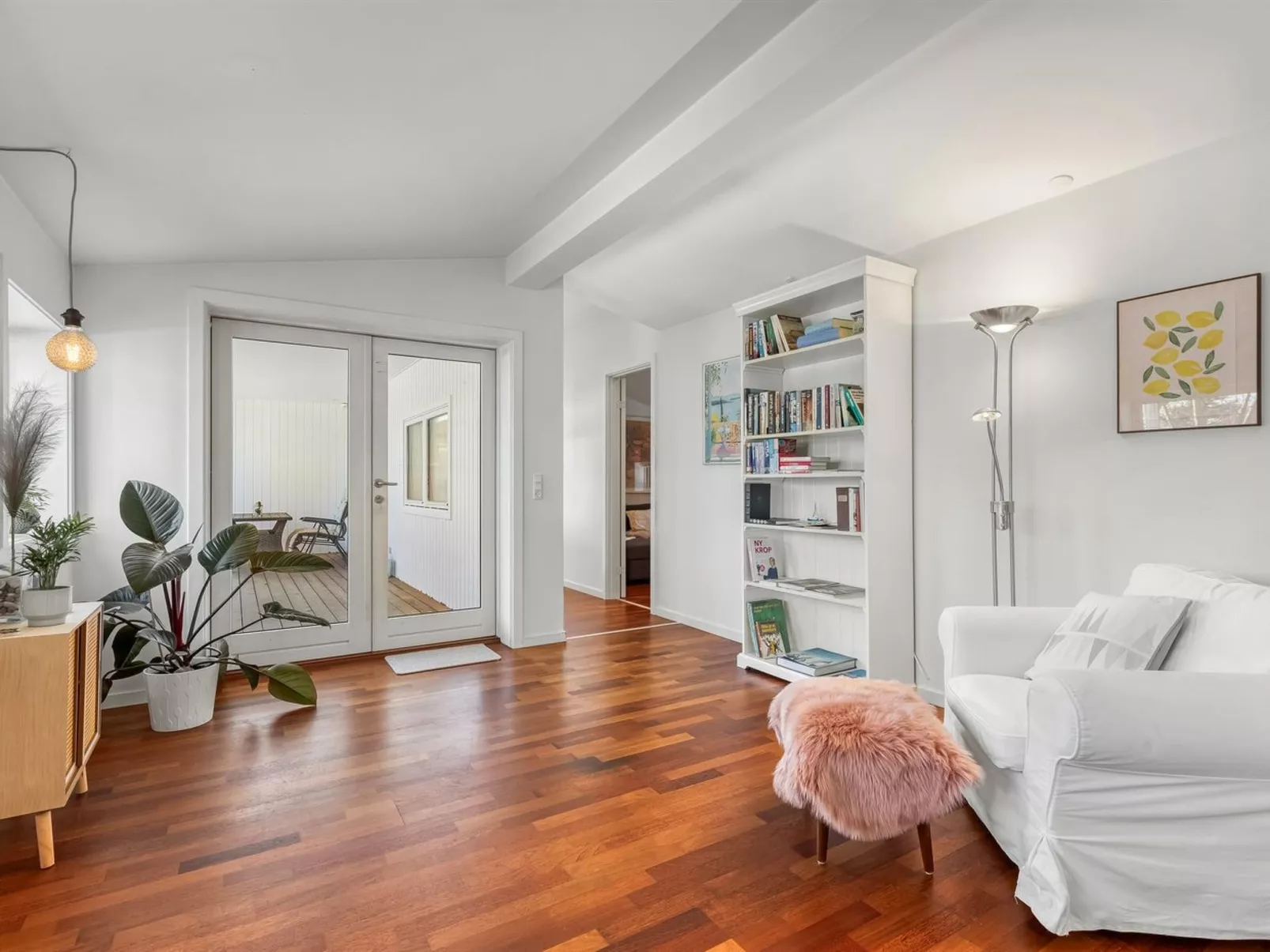 "Etly" - 900m from the sea-Dedans