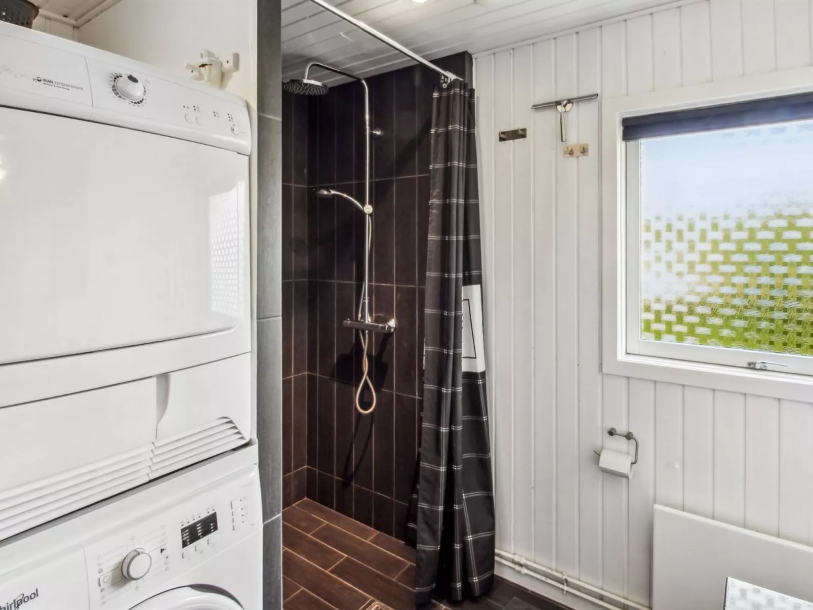 "Alia" - 30km from the sea-Drinnen