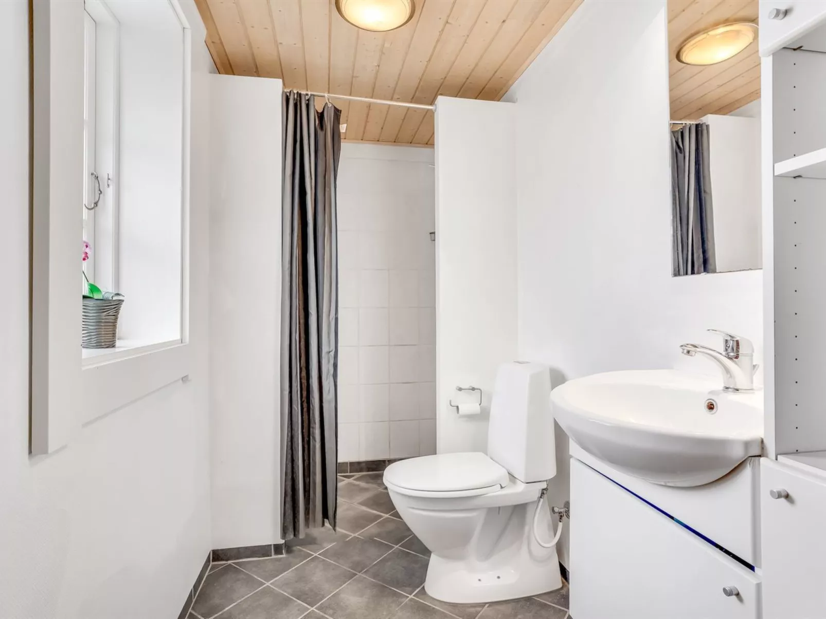 "Edzard" - 900m from the sea-Inside