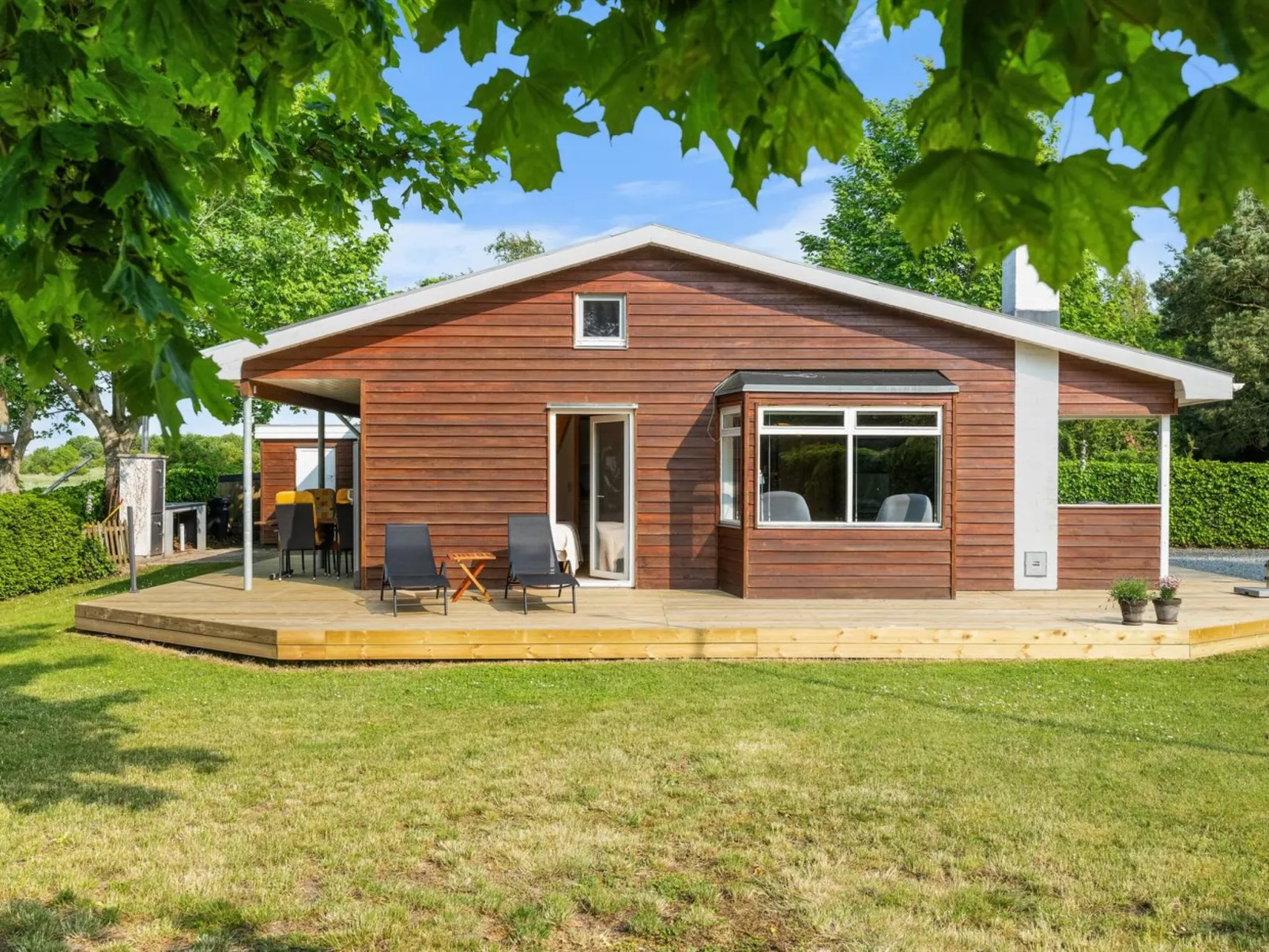 "Swipdagh" - 150m from the sea-Outside