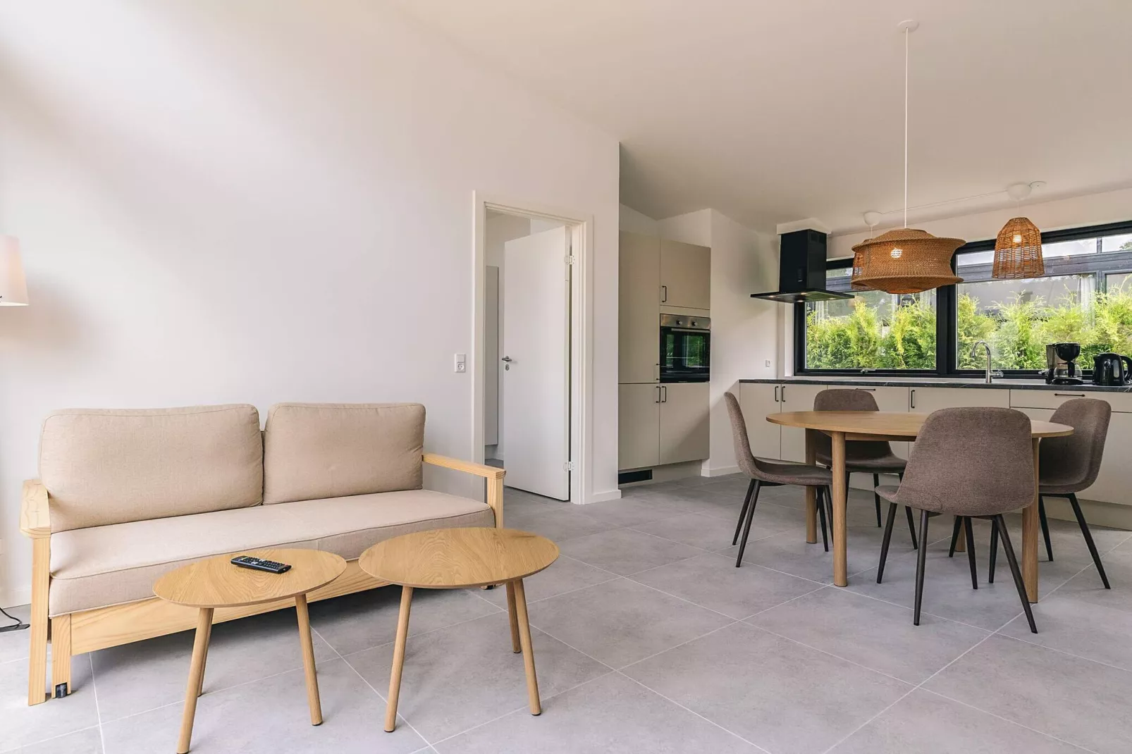 3 room,1 bath,Premium-Intérieur