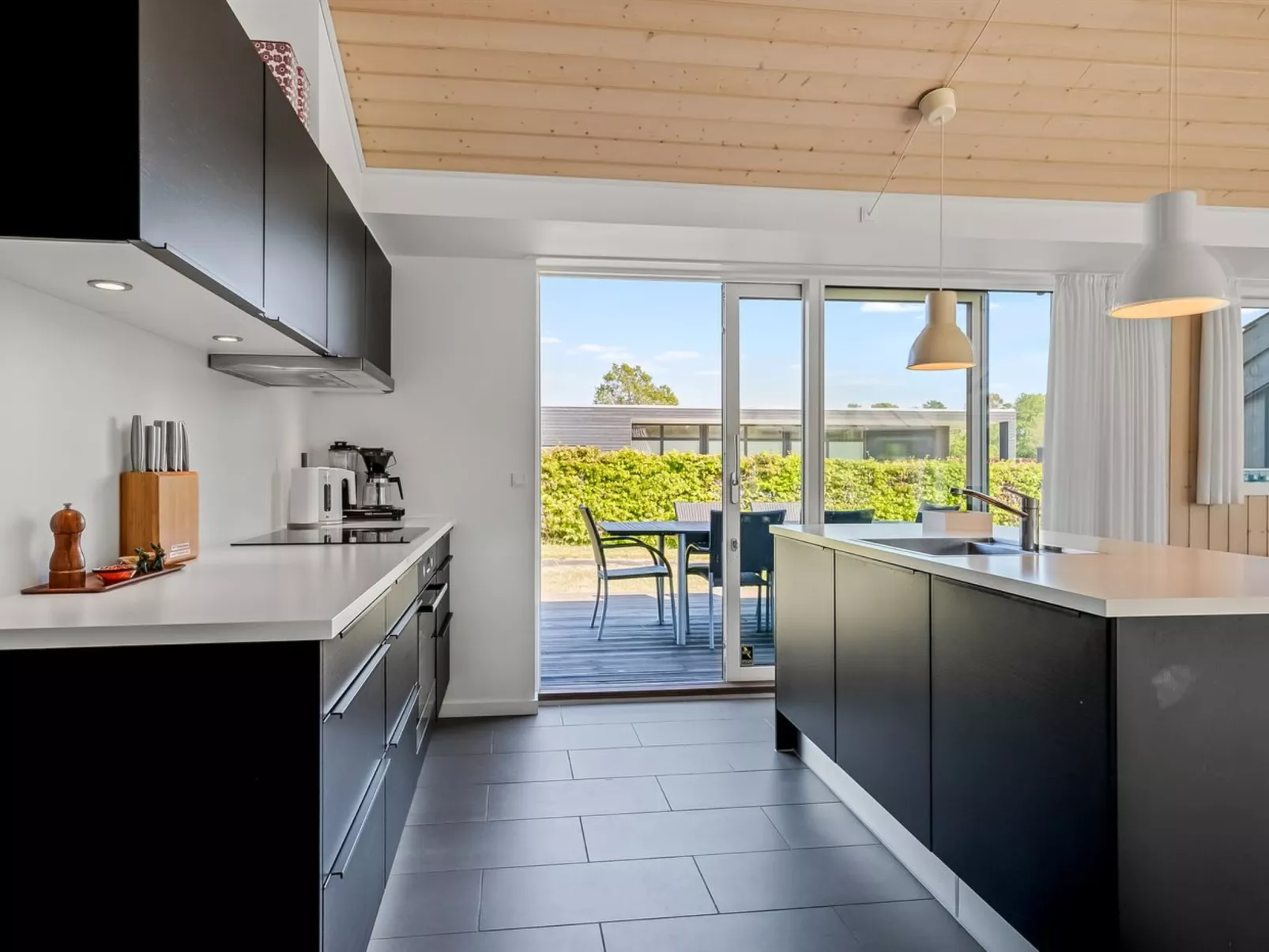 "Kody" - 400m from the sea-Drinnen