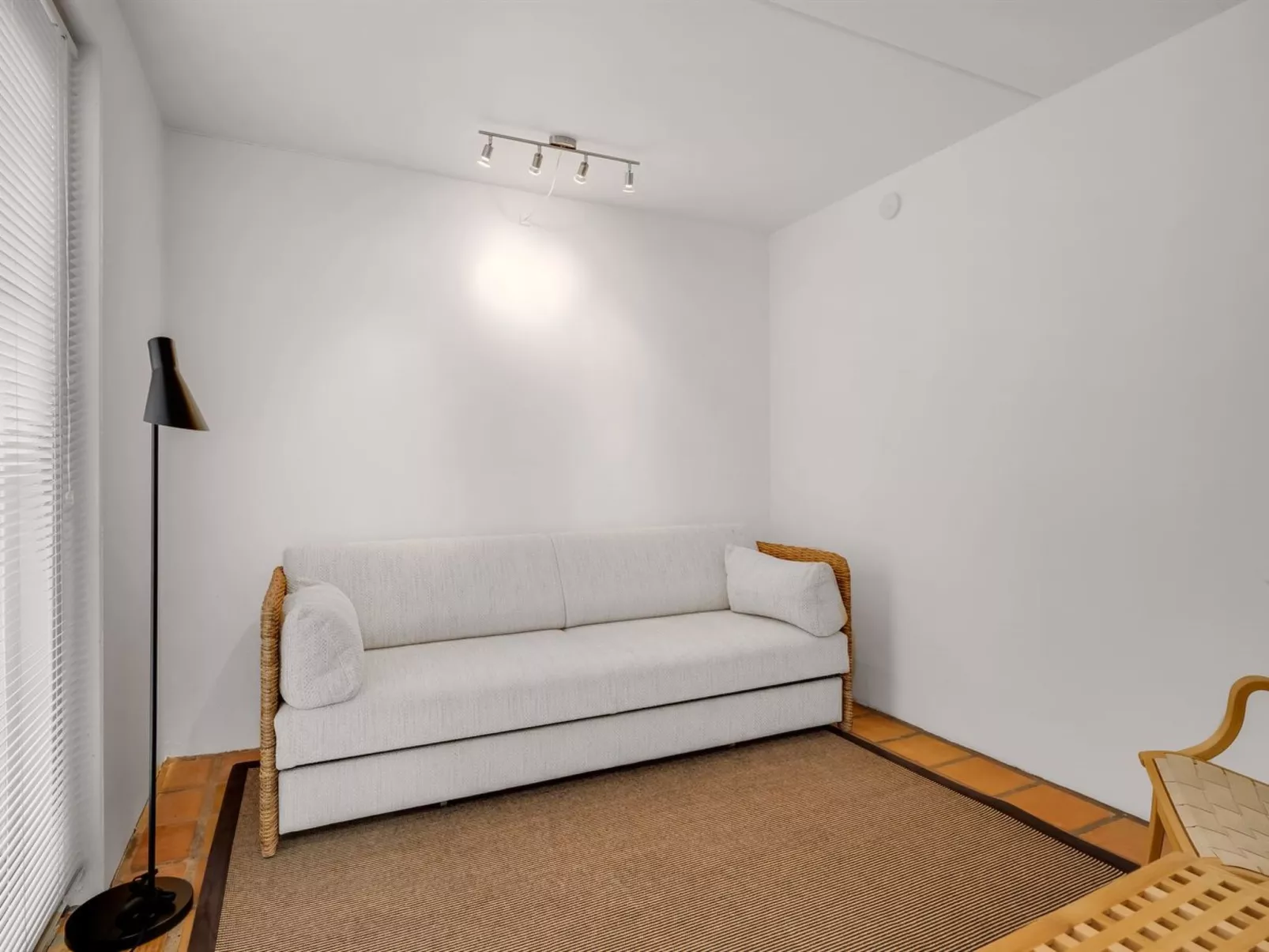 "Nis" - 900m from the sea-Drinnen