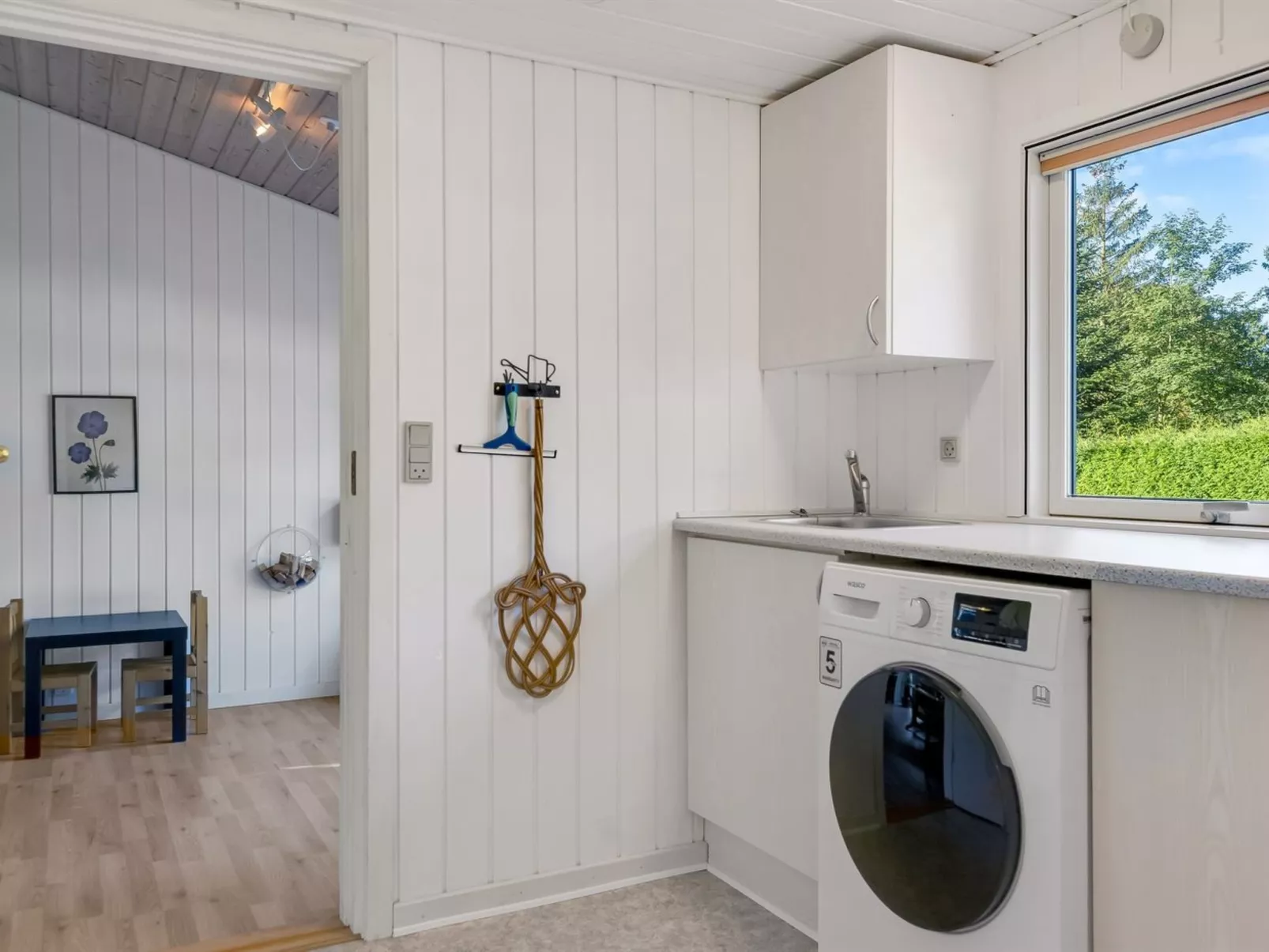 "Dorethea" - 30km from the sea-Dedans