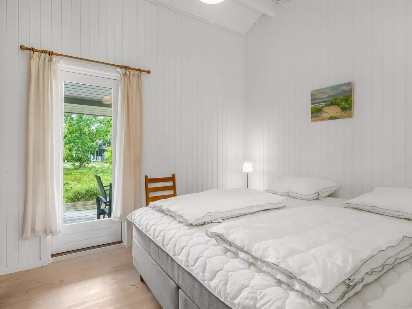 "Ivar" -  from the sea-Drinnen