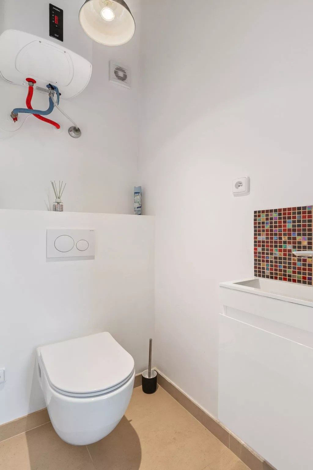 Art District Nook-Inside