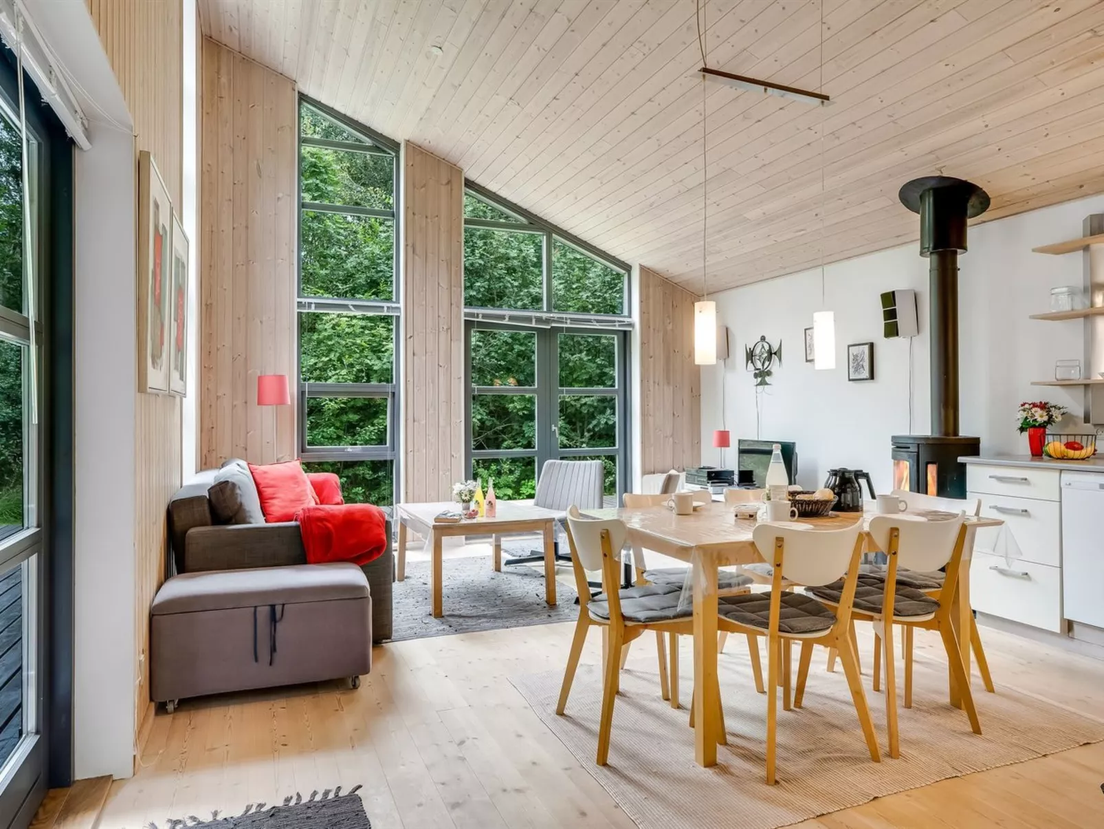 "Suna" -  from the sea-Inside