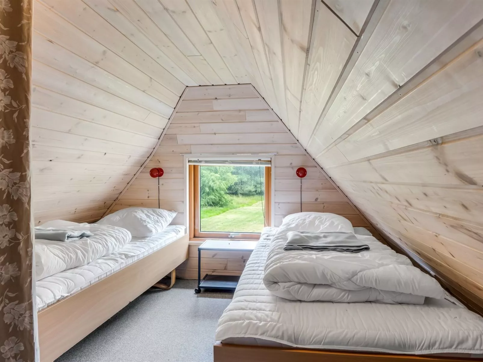 "Hoat" - 1.7km from the sea-Inside