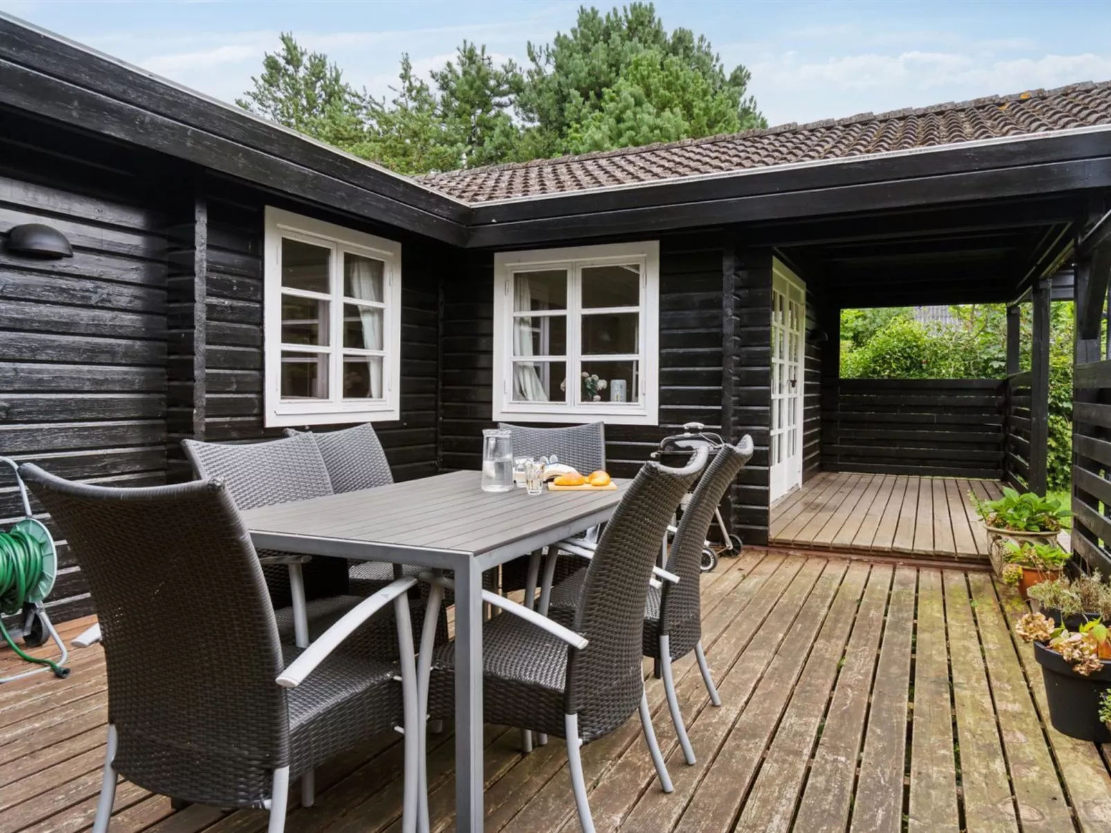 "Kjell" - 25m from the sea-Outside