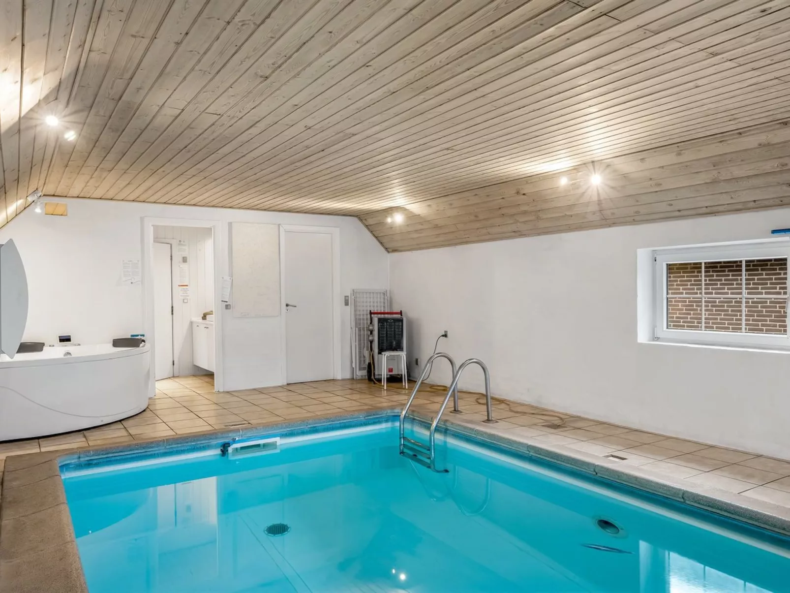 "Alisa" - 2km from the sea