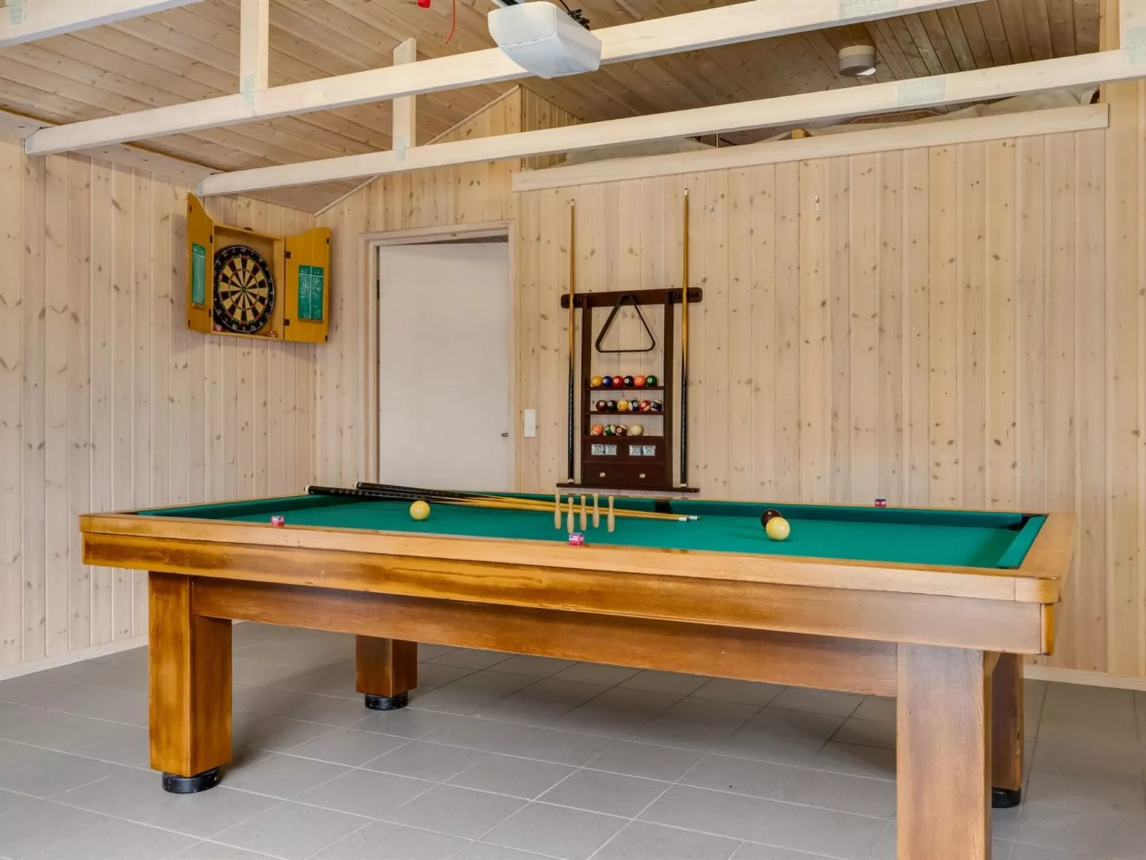 "Eeske" - 2.5km from the sea-Inside