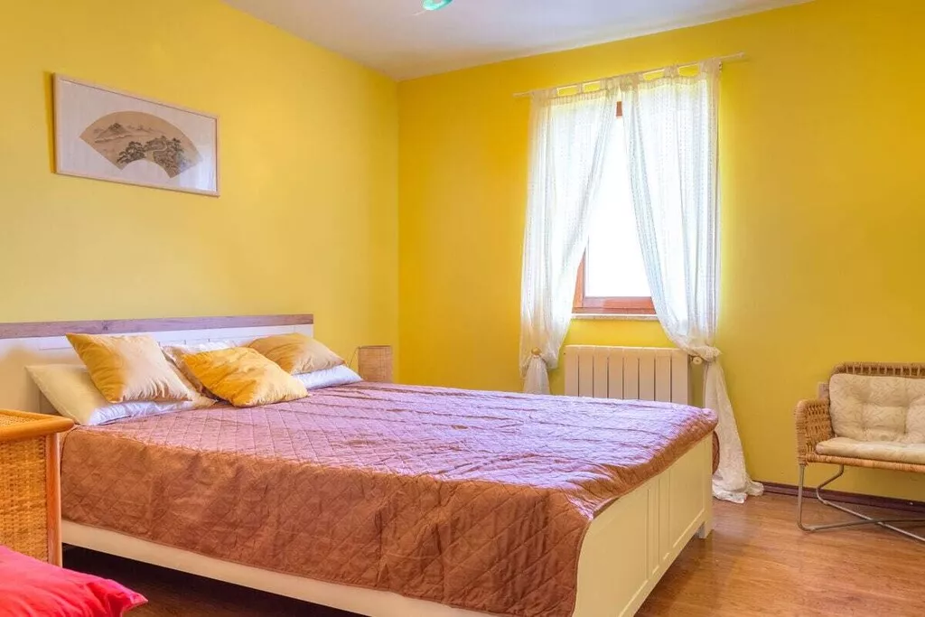 458038-Nicht zugeordnet