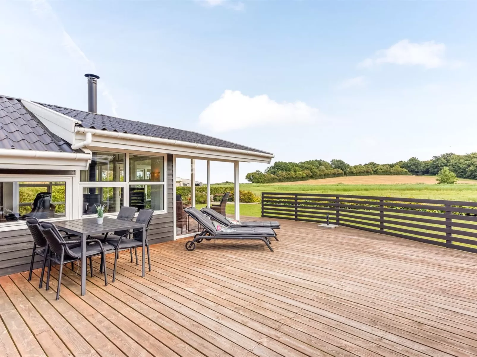 "Eisa" - 75m from the sea-Outside