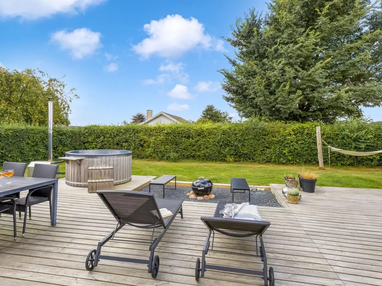 "Adia" - 500m from the sea-Draußen