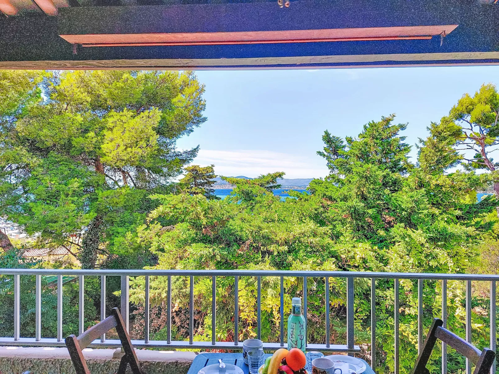 Les Aigues Marines-Dehors