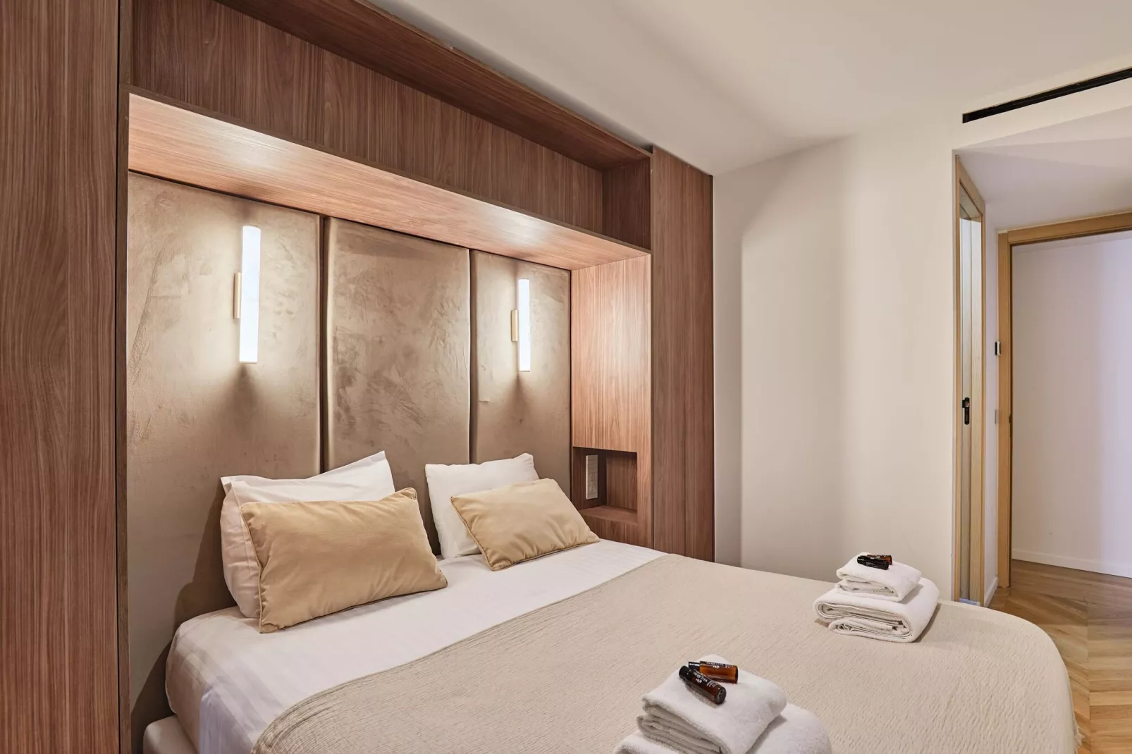 VIGNON NOUVEAU-Untagged