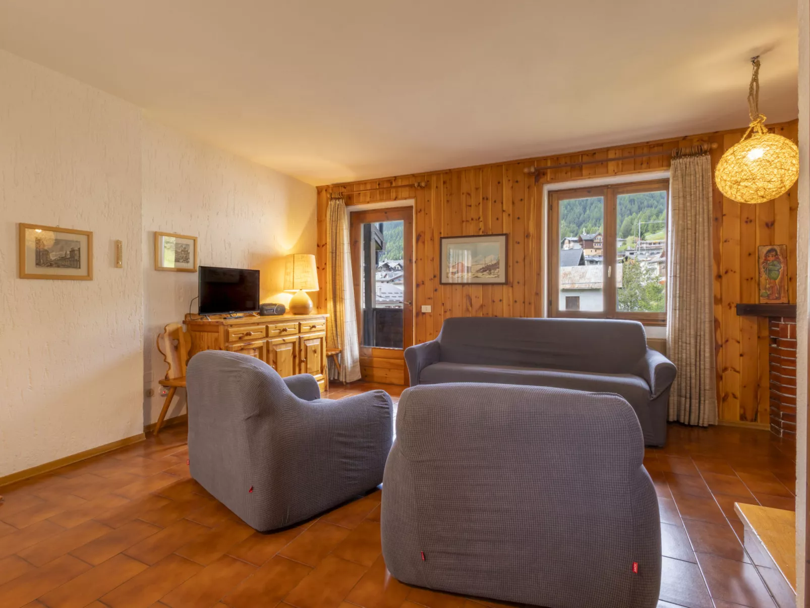 Oga Mountain Home-Dedans