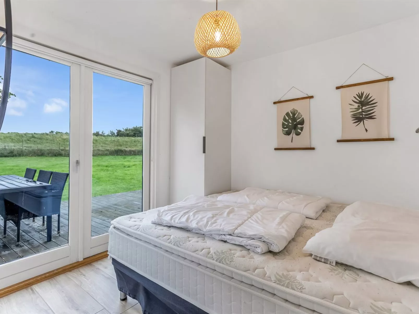 "Litle" - 30m from the sea-Drinnen