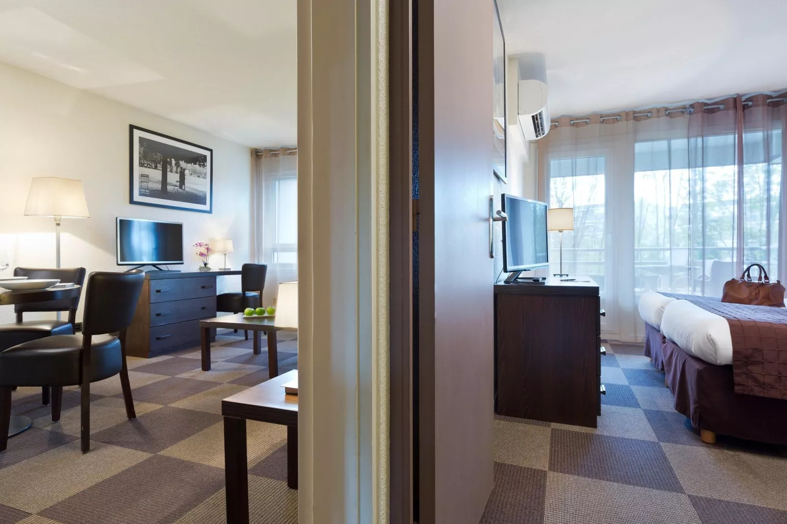 1-Bedroom Apartment park/pool view - LA RESERVE-Flur