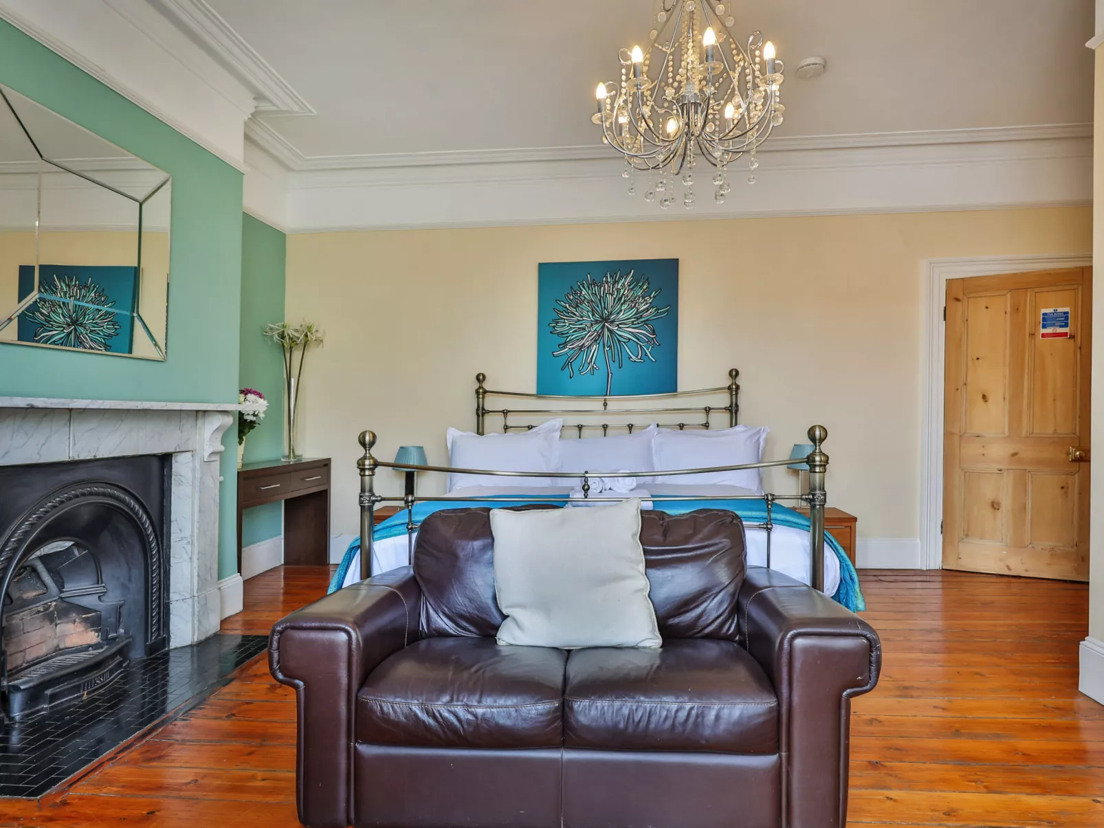 Adventure House-Drinnen