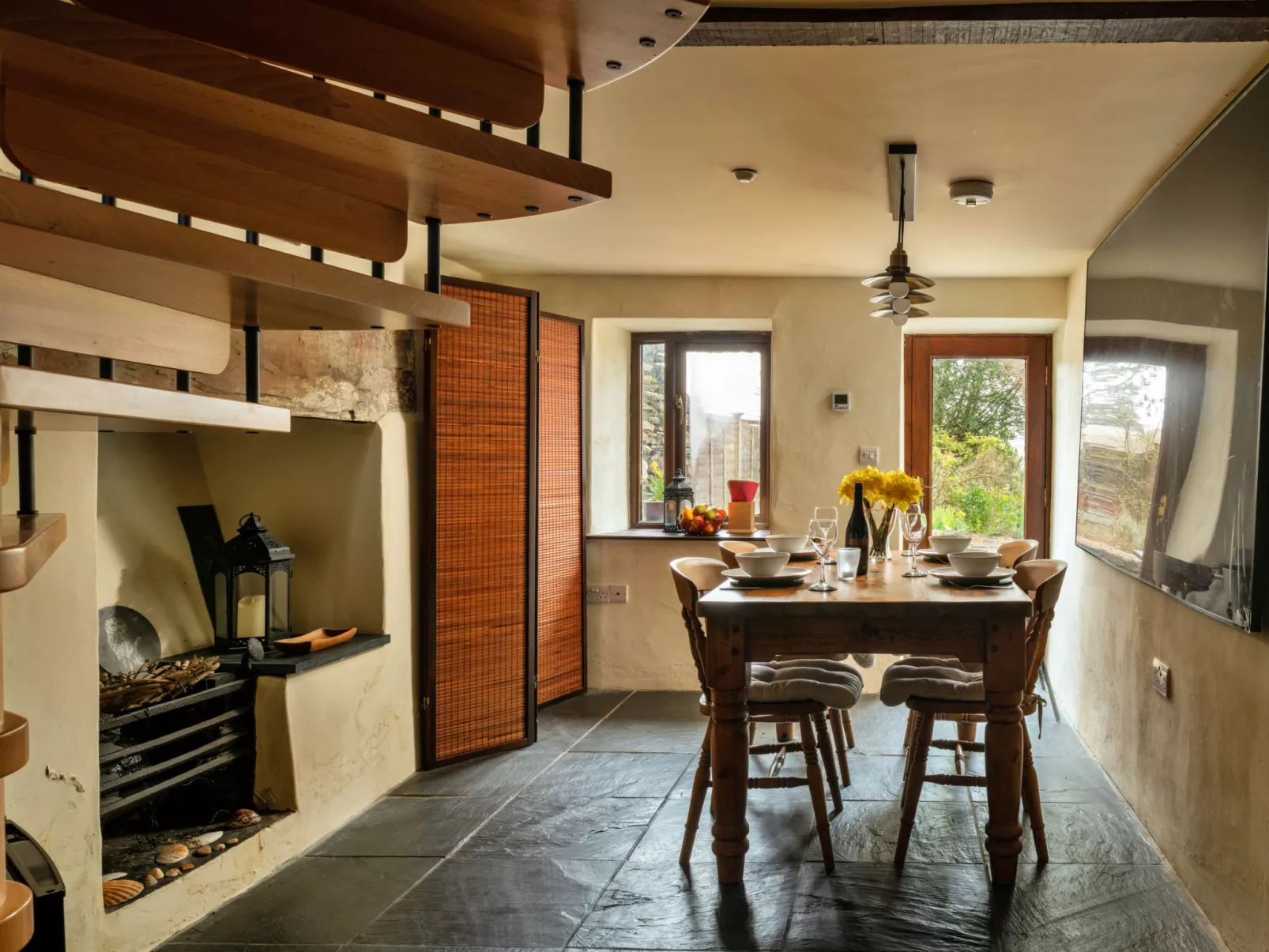 Dolwar Cottage-Inside